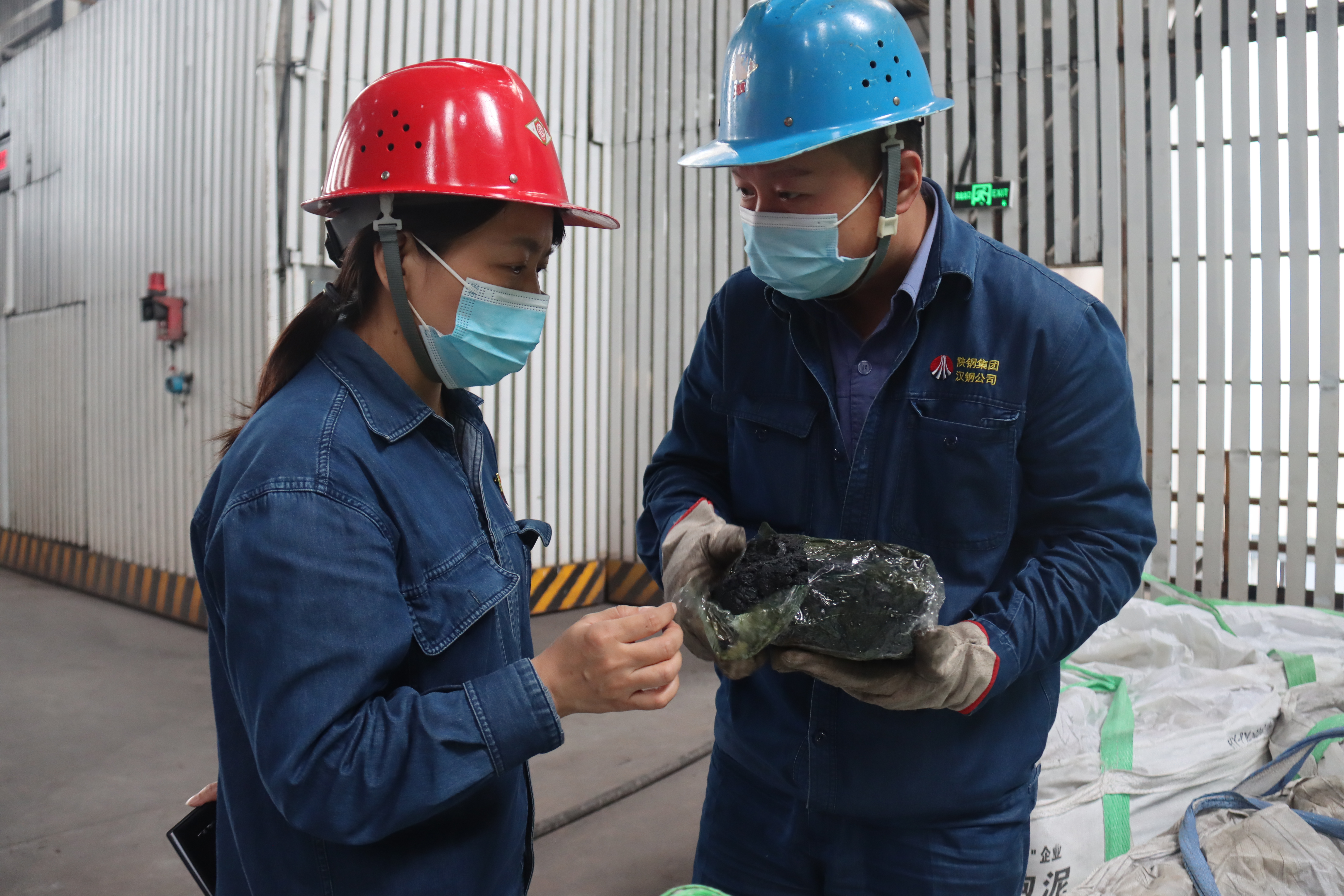 紀檢人的青春色彩