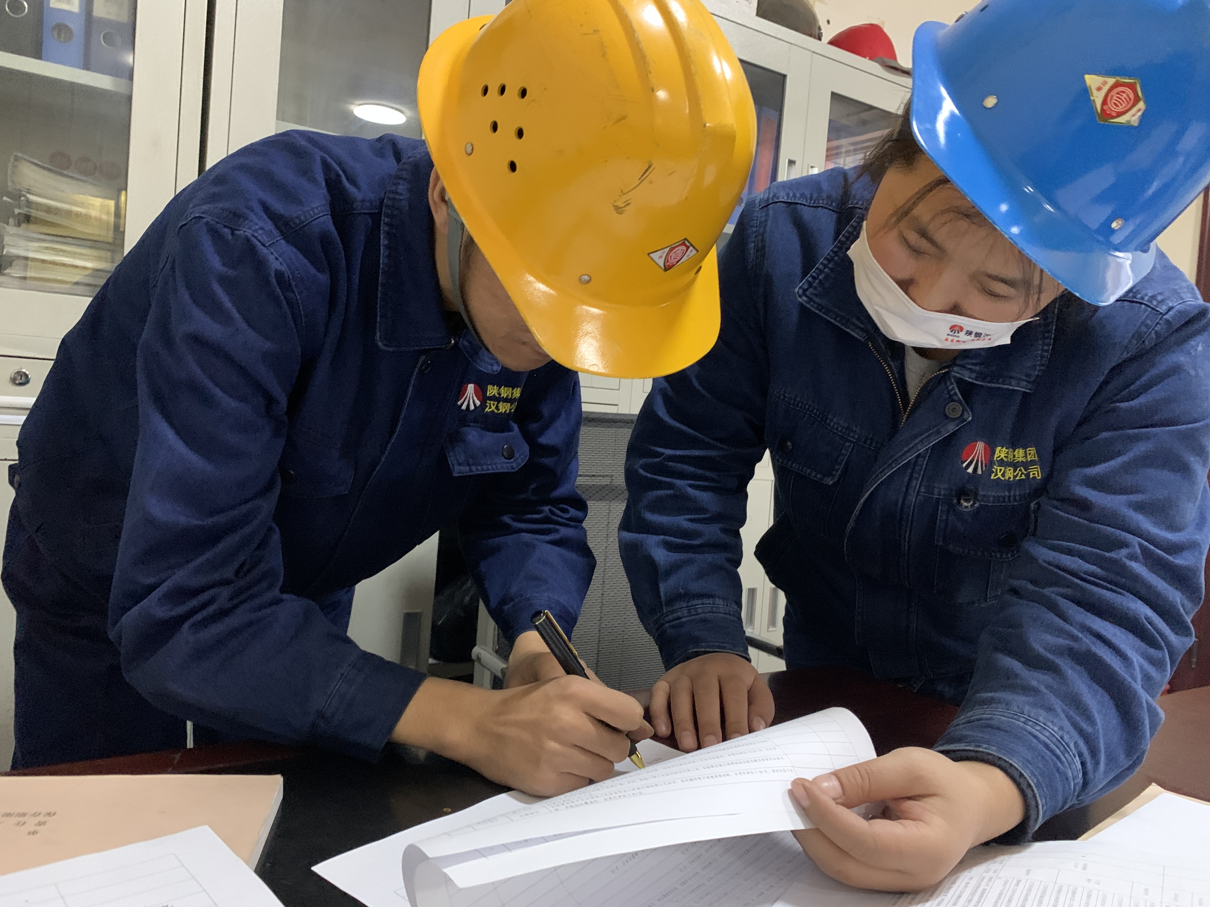 他和他的“金牌”班組