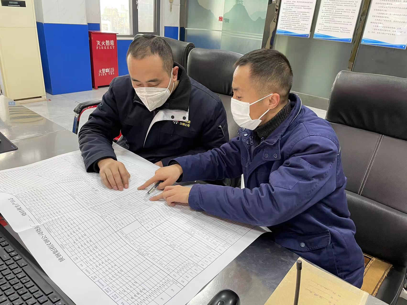 推動黨建與業(yè)務深度融合，實現(xiàn)“1＋1＞2”