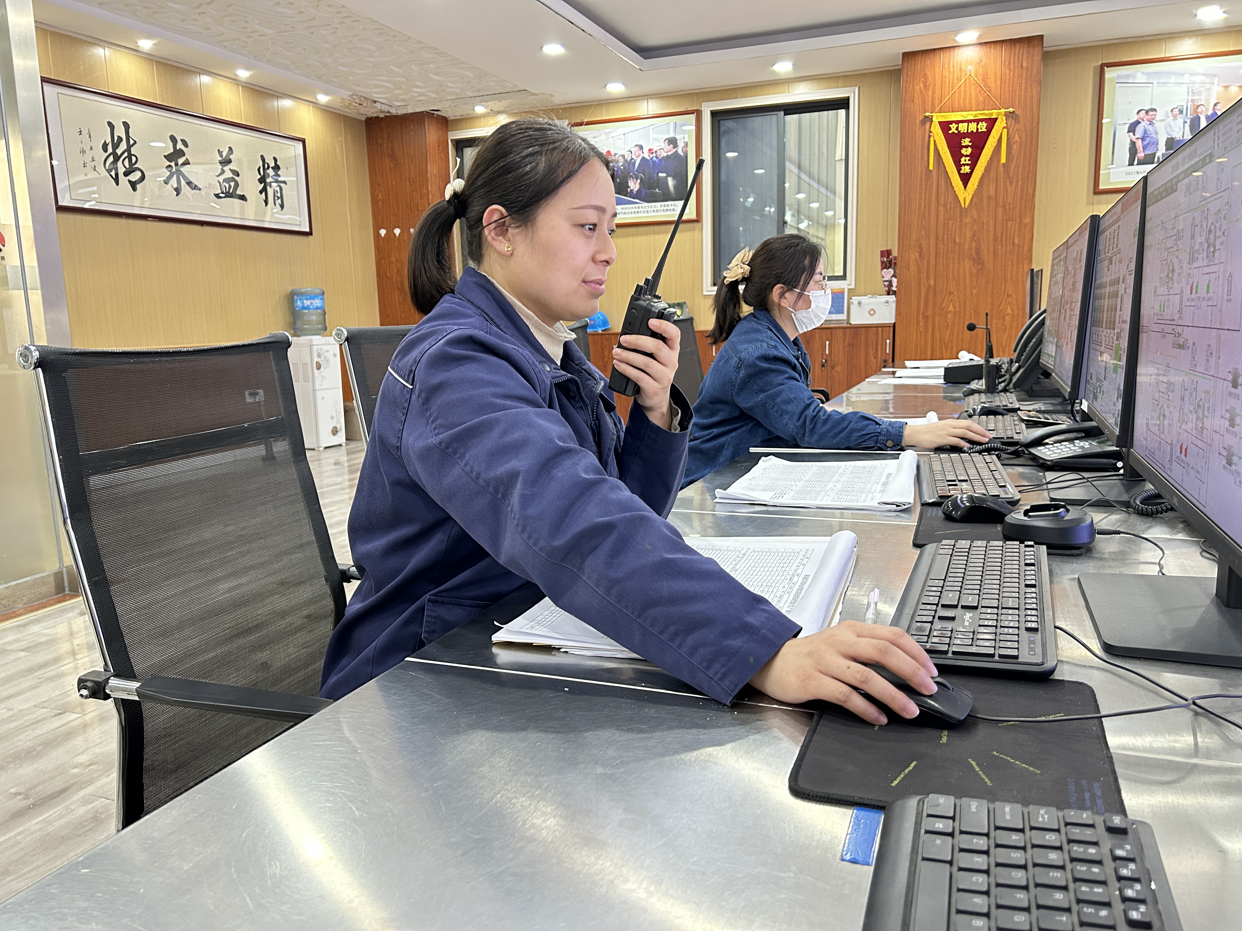 綻放在鋼城一線的巾幗之花