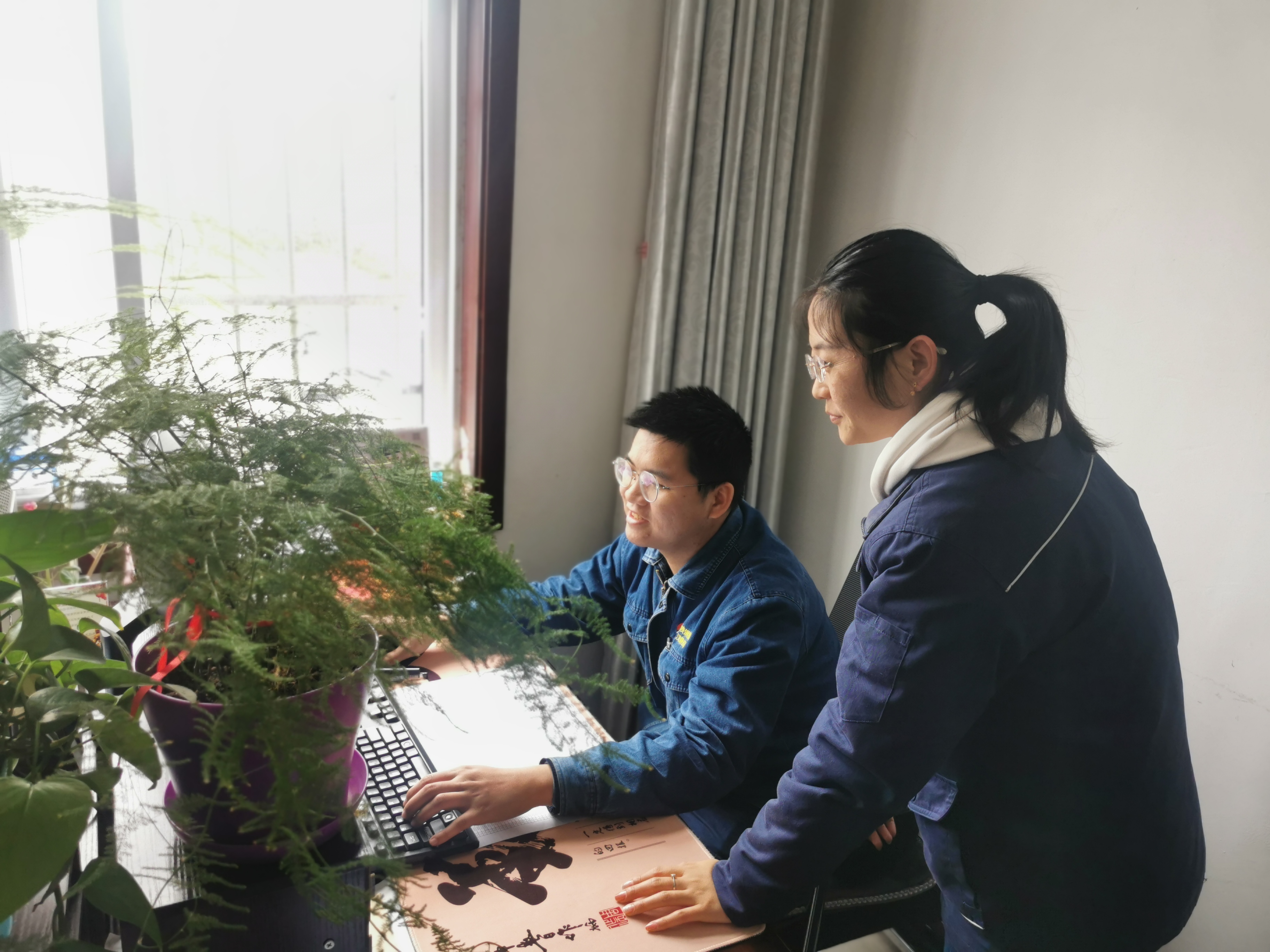 手執(zhí)“鐵算盤”，胸勒“成本賬” ——記煉鋼廠“降本增效”先進(jìn)個(gè)人孫玉