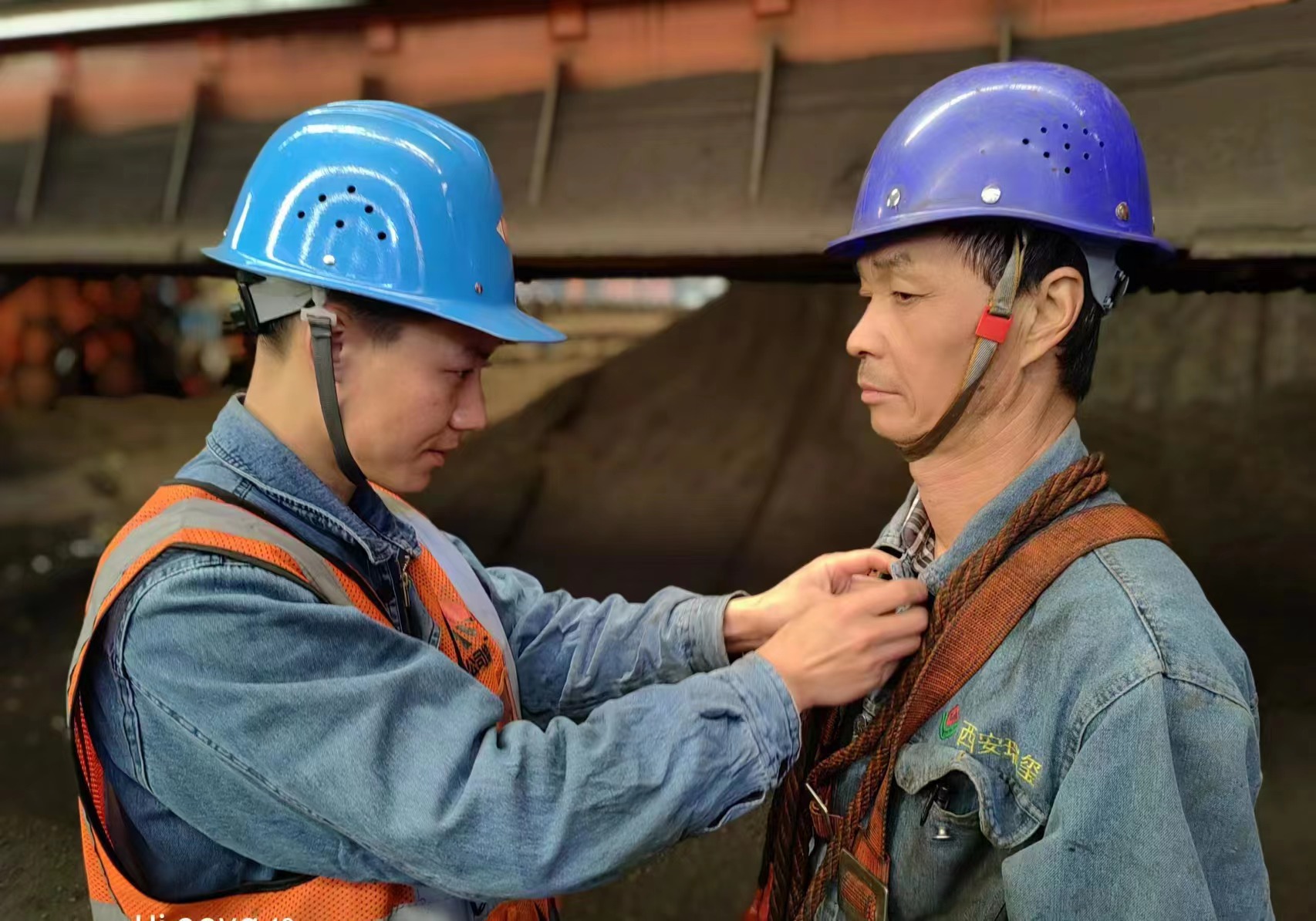 奔跑在現(xiàn)場的“安全守護者”