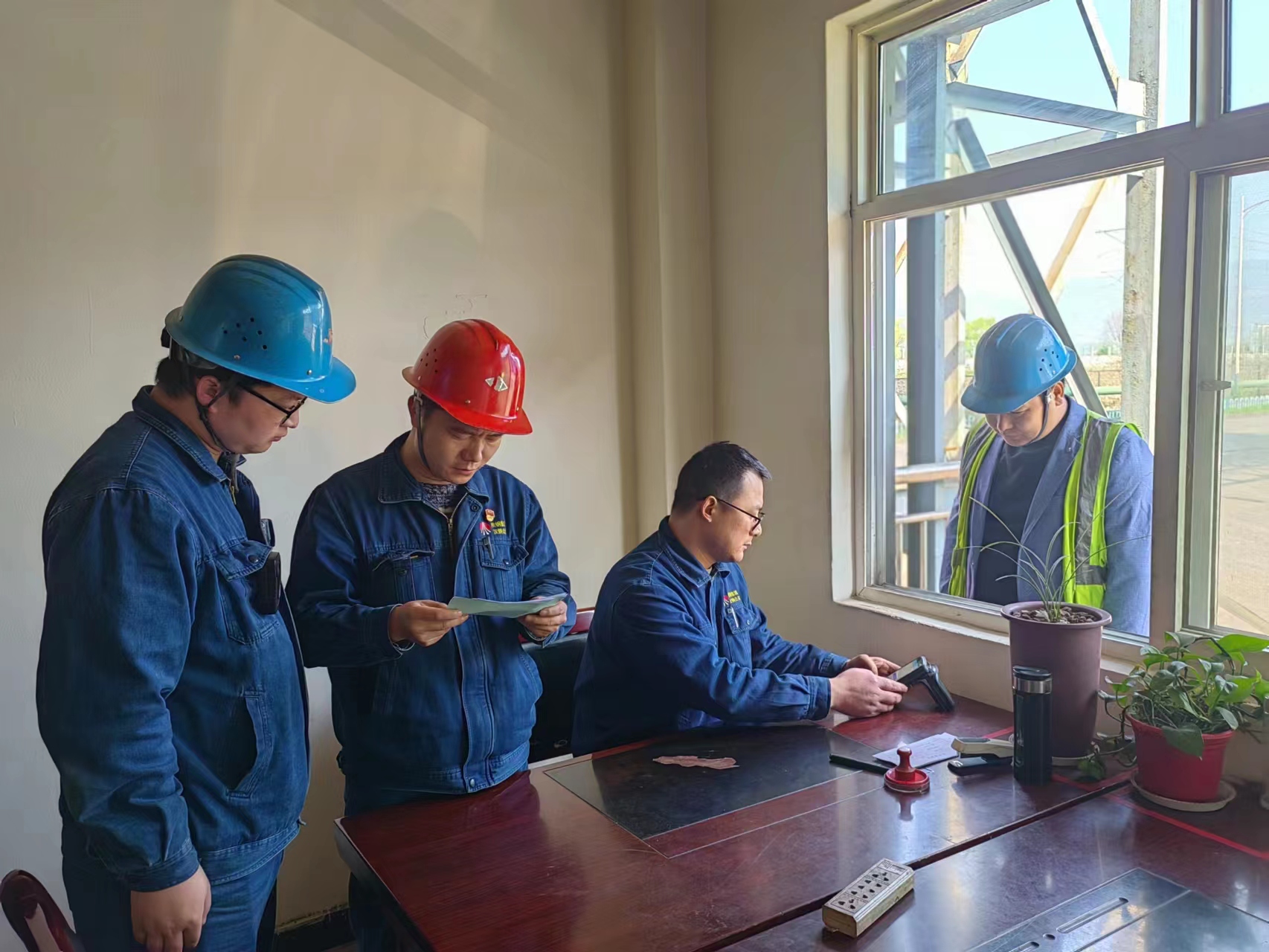 “三管齊下”，推進清廉黨支部建設(shè)