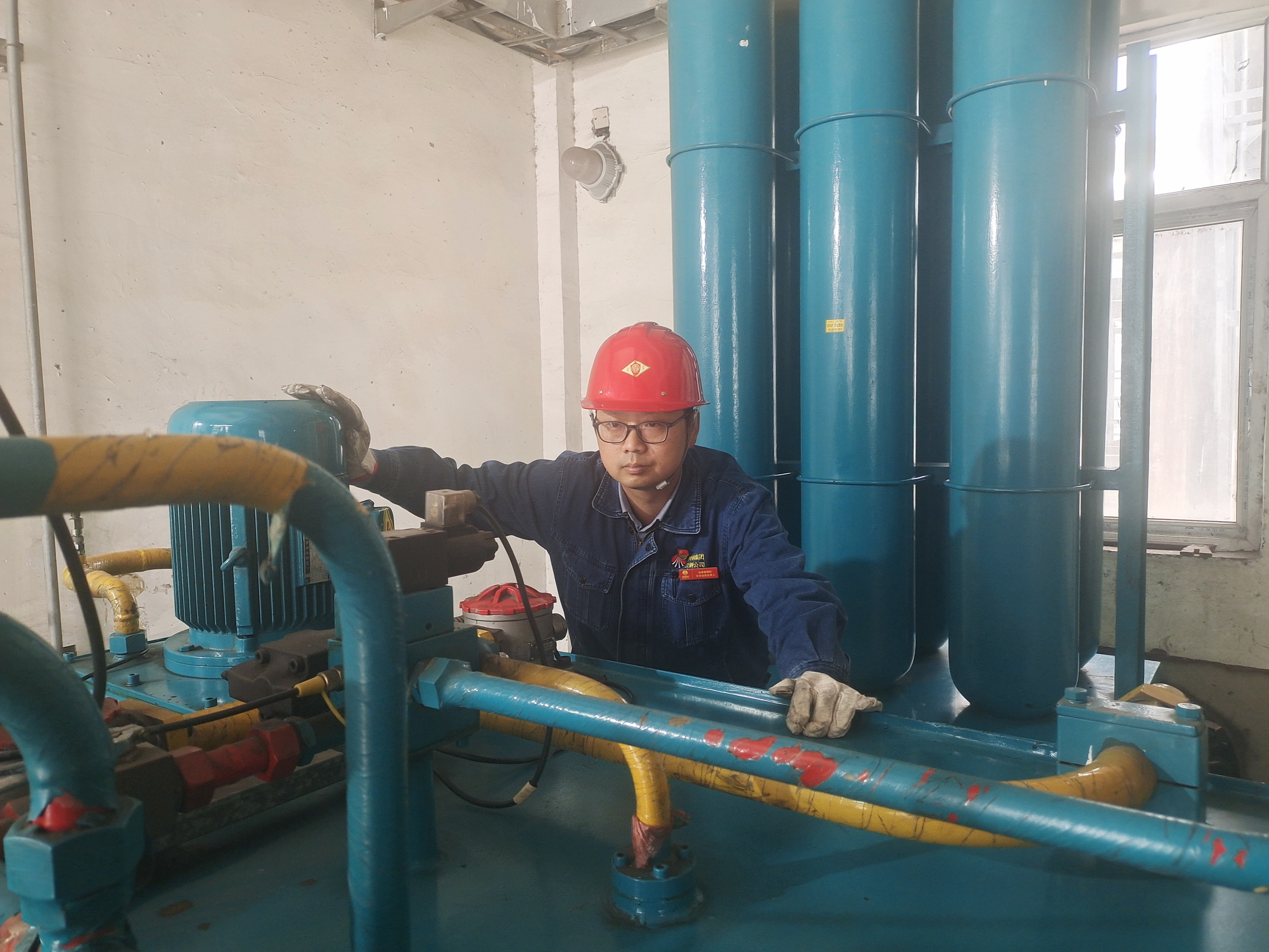 胡剛——設(shè)備戰(zhàn)線上一塊好鋼