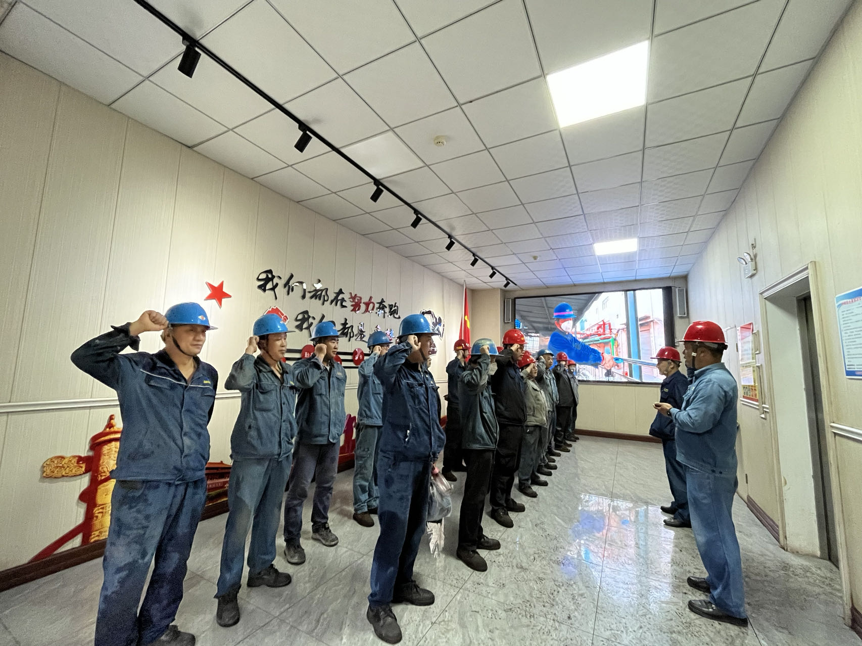 “滿格”狀態(tài) 書寫檢修安全“大文章”