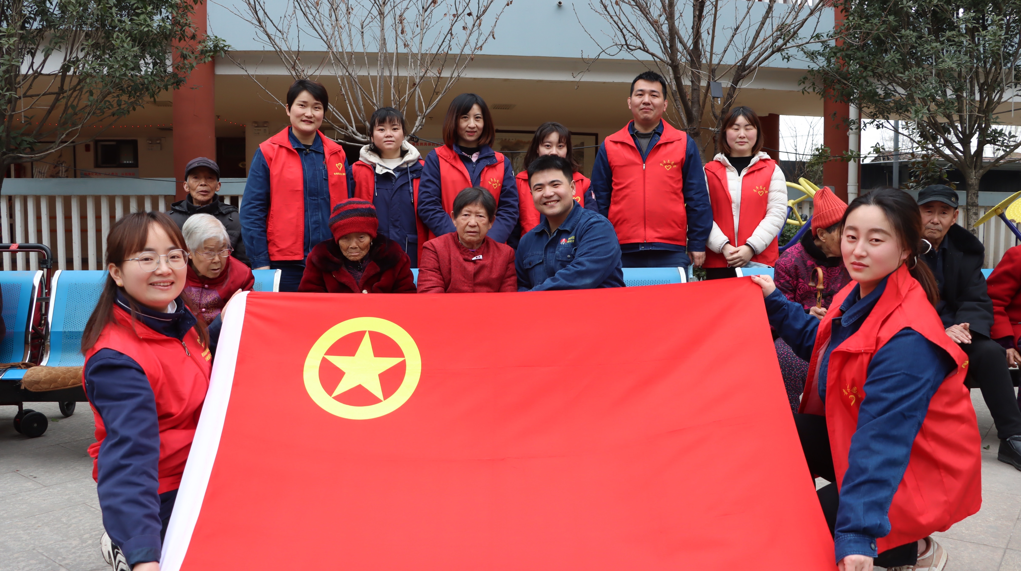 這支五四紅旗團(tuán)支部的“青春紀(jì)念冊(cè)”---記“全國(guó)鋼鐵行業(yè)五四紅旗團(tuán)支部”漢鋼公司動(dòng)力能源中心電氣團(tuán)支部