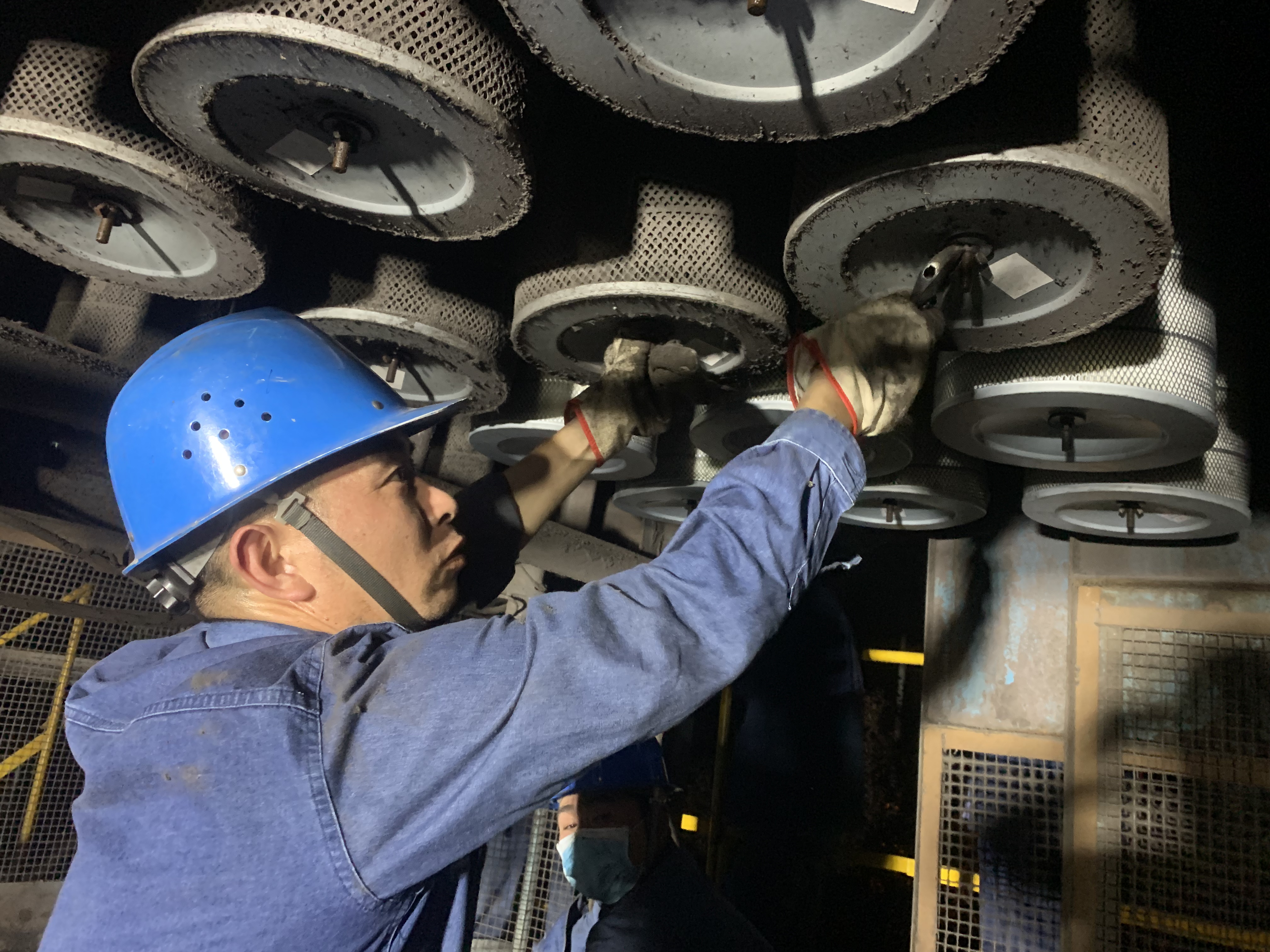 無汗水，不夏天！這群真“汗”子，不服“暑”！