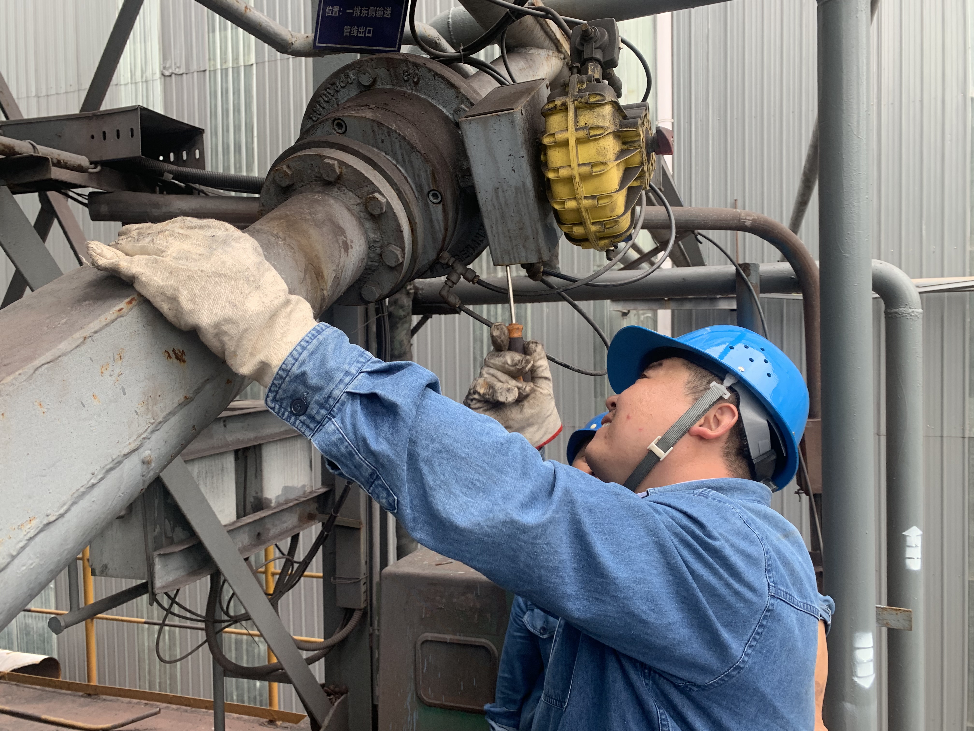 無汗水，不夏天！這群真“汗”子，不服“暑”！