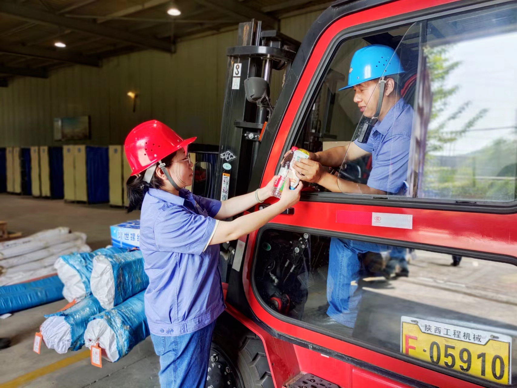 無懼“烤驗(yàn)”！“秋老虎”和設(shè)備人的battle時(shí)刻