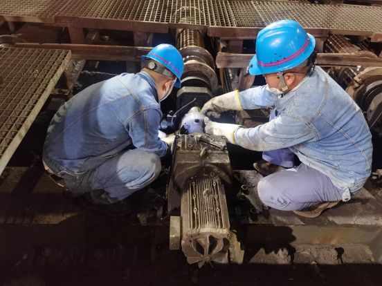 鏖戰(zhàn)“秋老虎” 生產(chǎn)不停歇