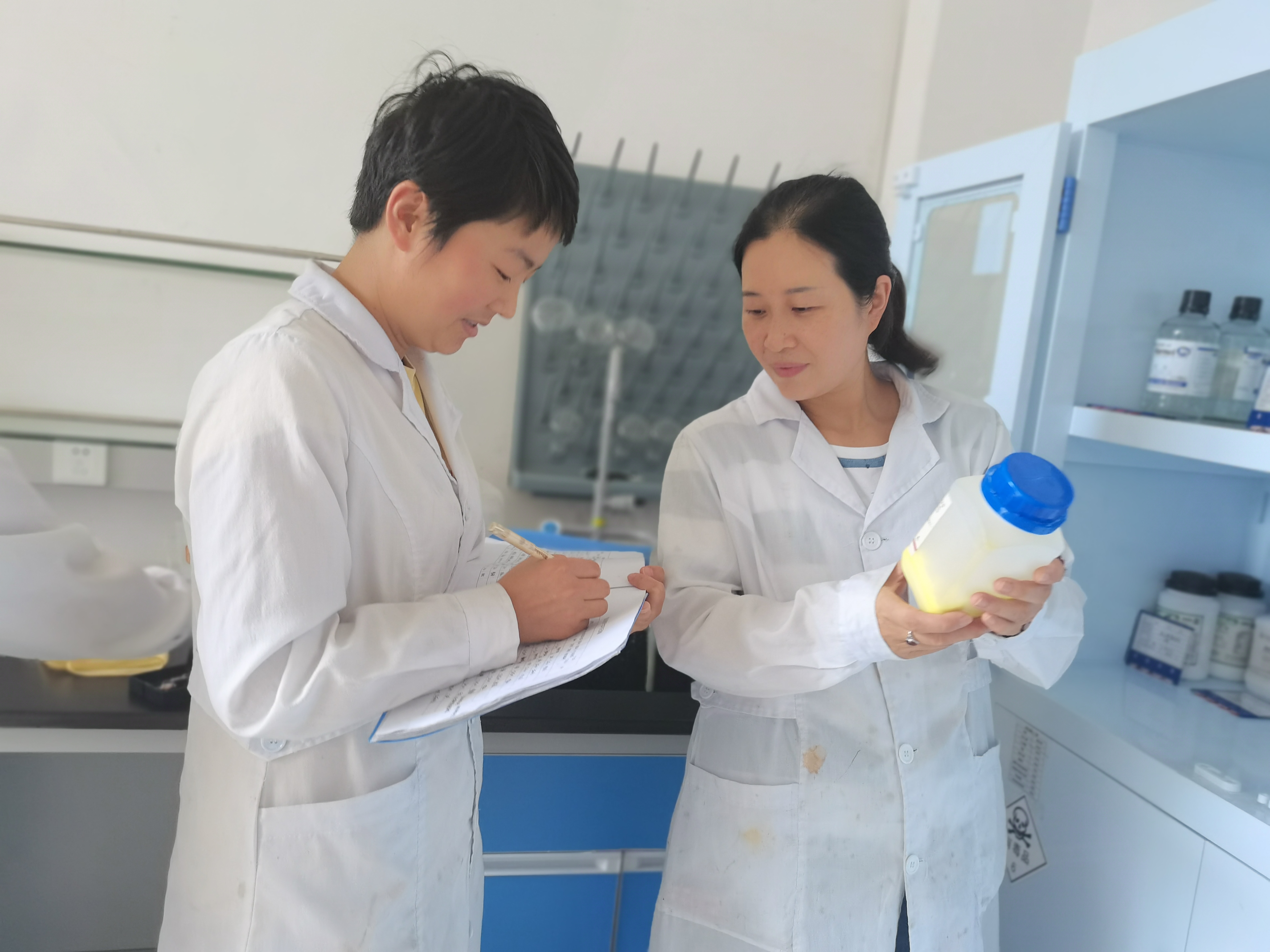 最美“紅姐”，讓芳華在方寸之地綻放