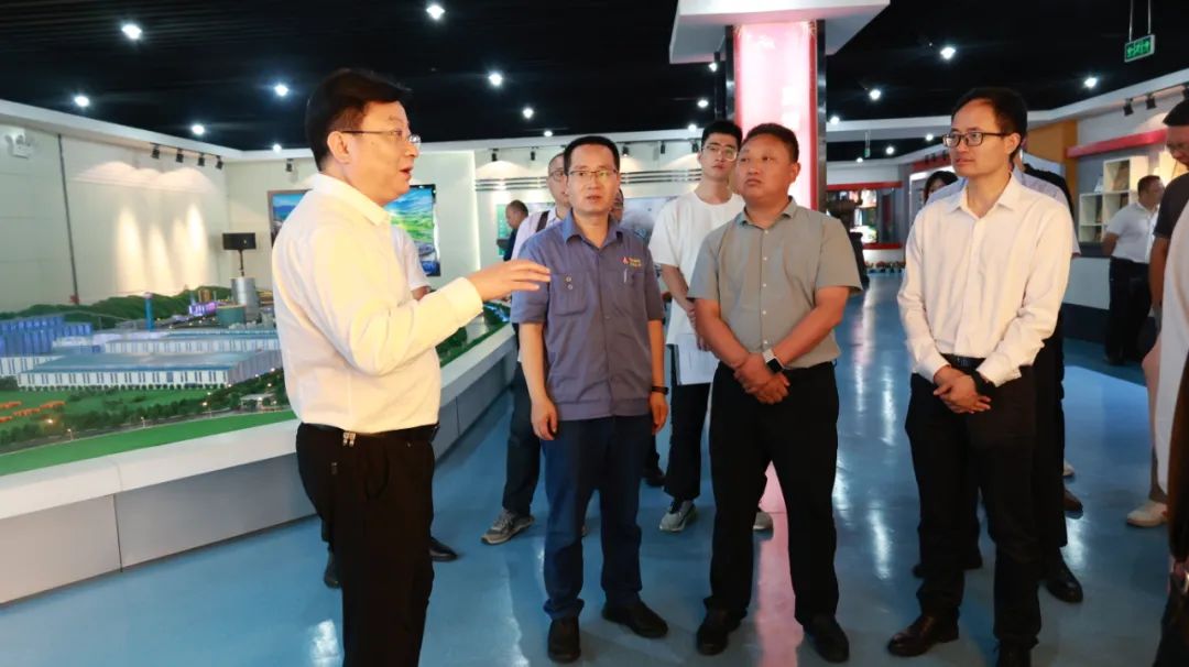 秦創(chuàng)原總窗口科創(chuàng)團(tuán)隊(duì)、科創(chuàng)企業(yè)漢中行暨項(xiàng)目簽約活動(dòng)來漢鋼公司考察