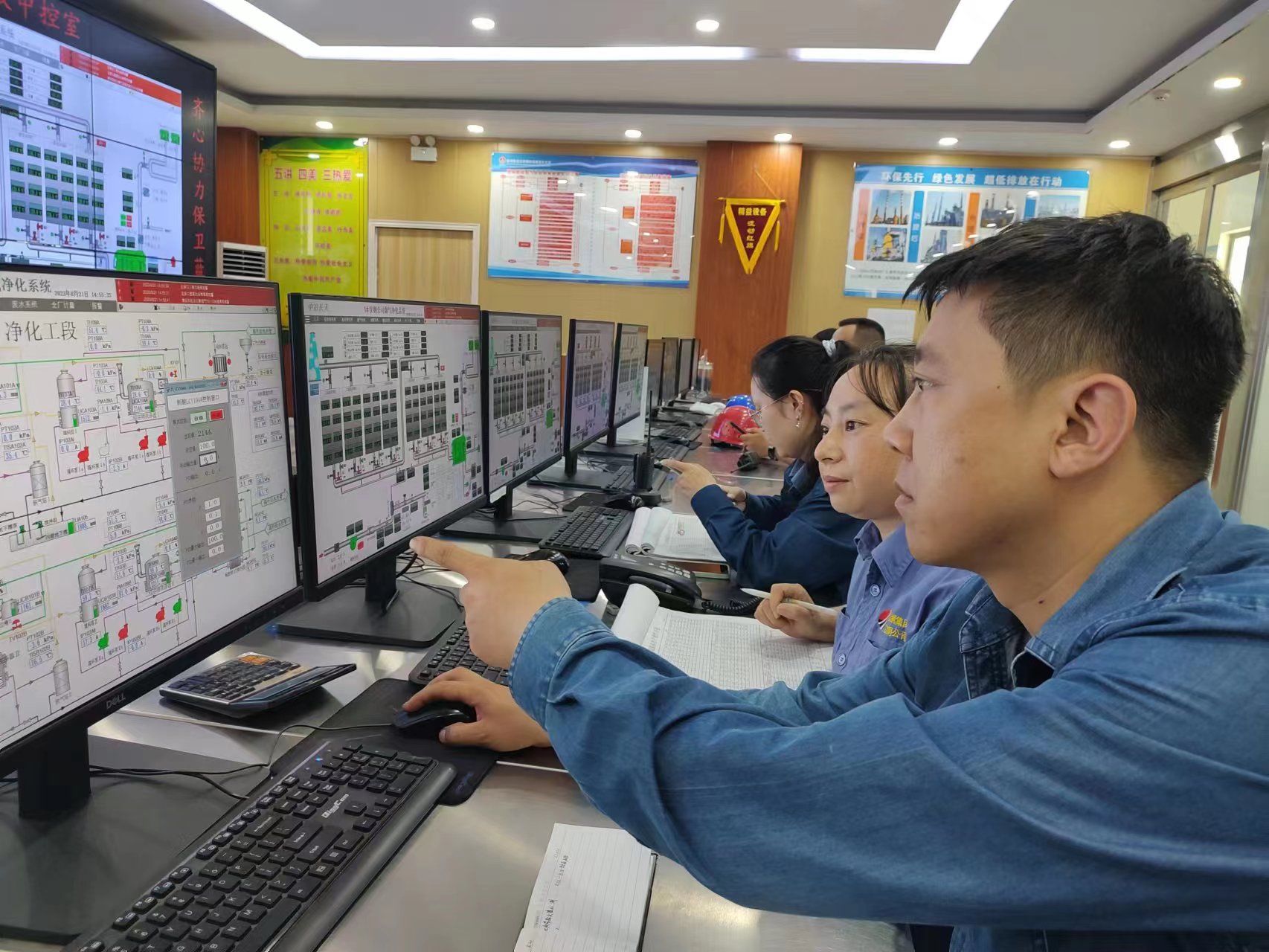 聚焦“三個(gè)重點(diǎn)” 構(gòu)建黨建新格局