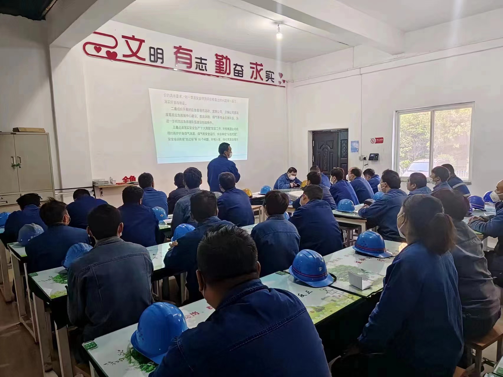 “青藍相繼”激活人才發(fā)展新動能