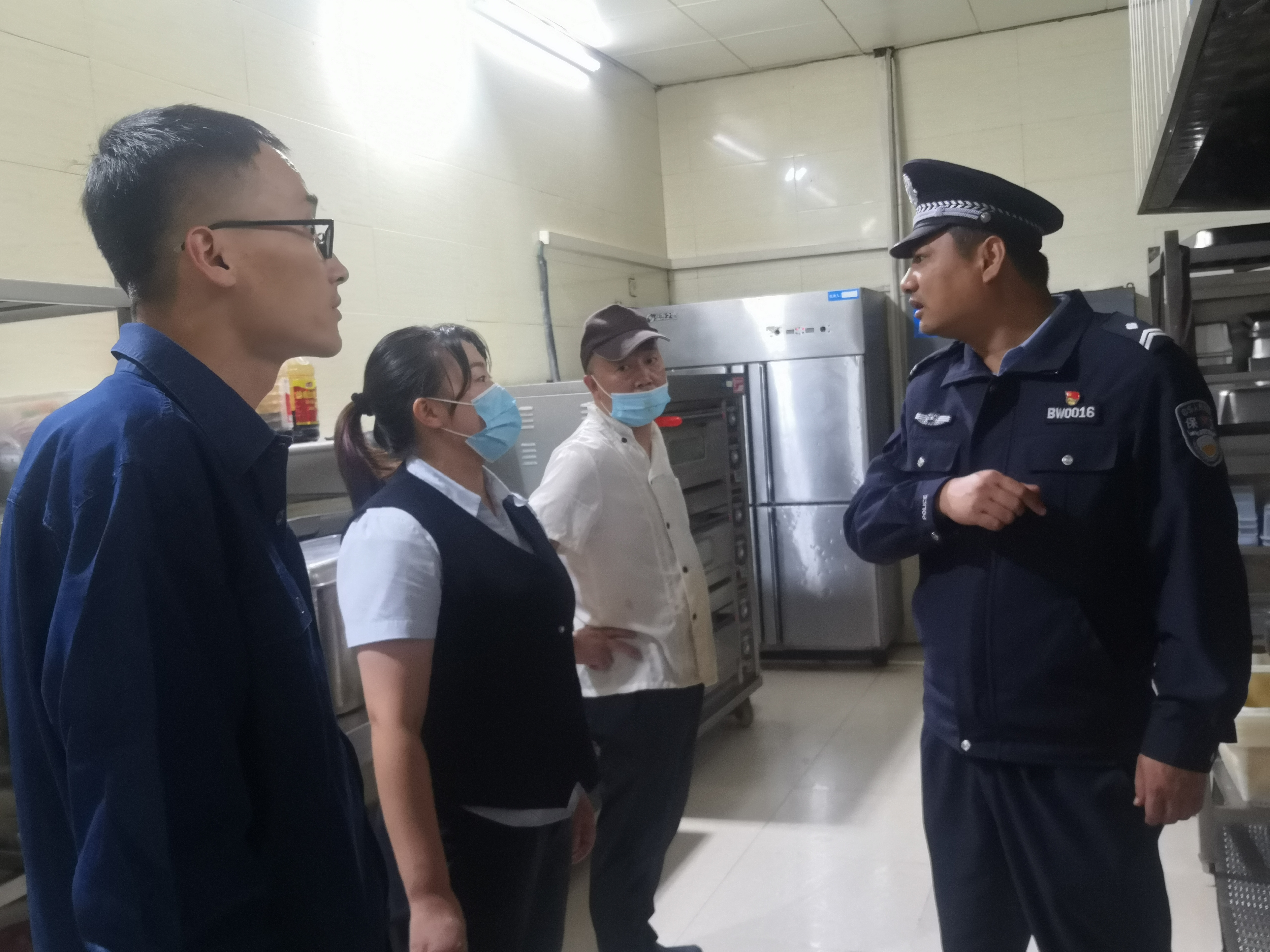 迎“雙節(jié)”保平安 保衛(wèi)部開展節(jié)前大清查行動