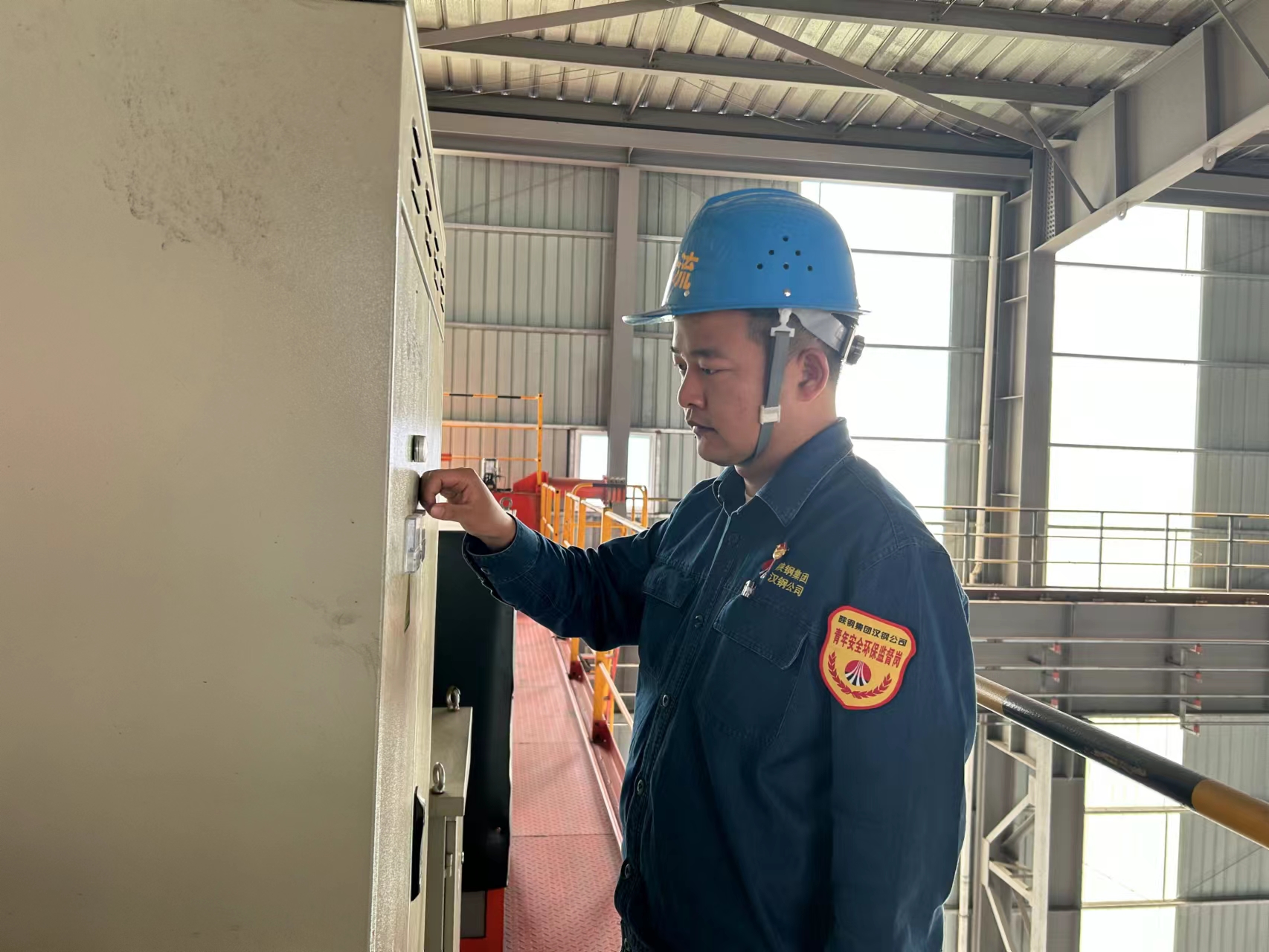 以青春之誓言 筑安全之基石  ——記2022 年度全國鋼鐵行業(yè)“青安杯“競(jìng)賽最佳青年安全監(jiān)督崗崗長劉佳佳