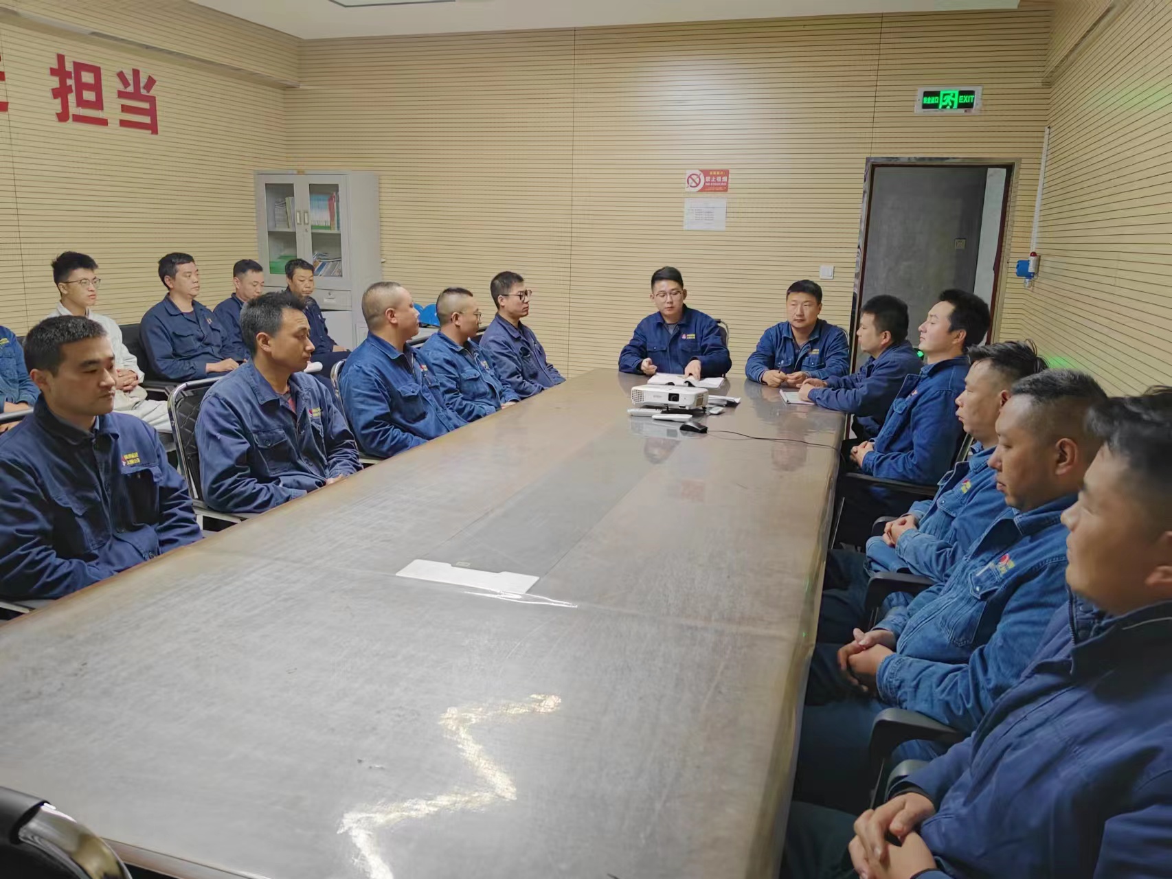 繃緊“安全弦”，守住“安全線”！