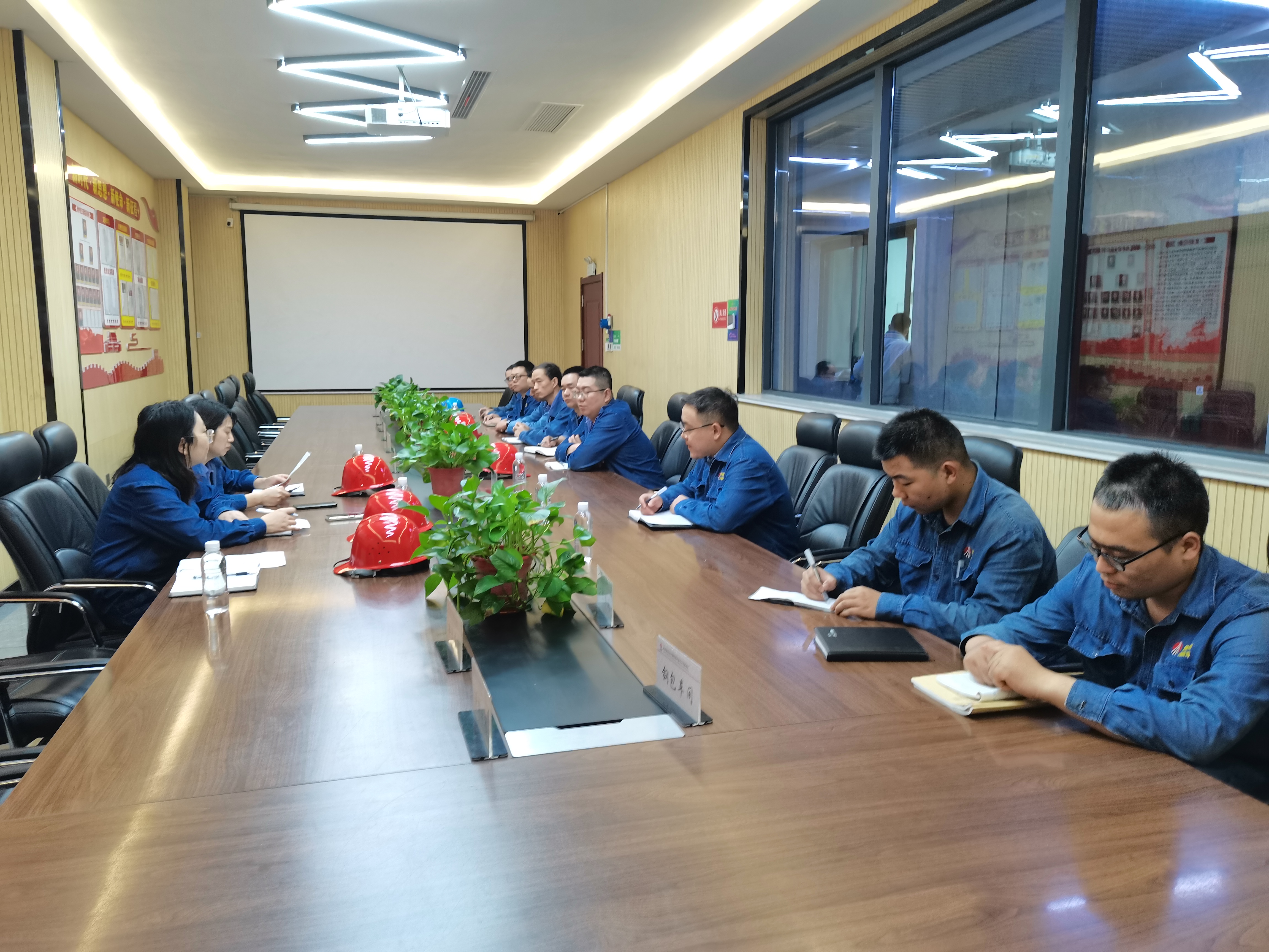 黨建“執(zhí)筆”繪制設(shè)備管理“三色圖”