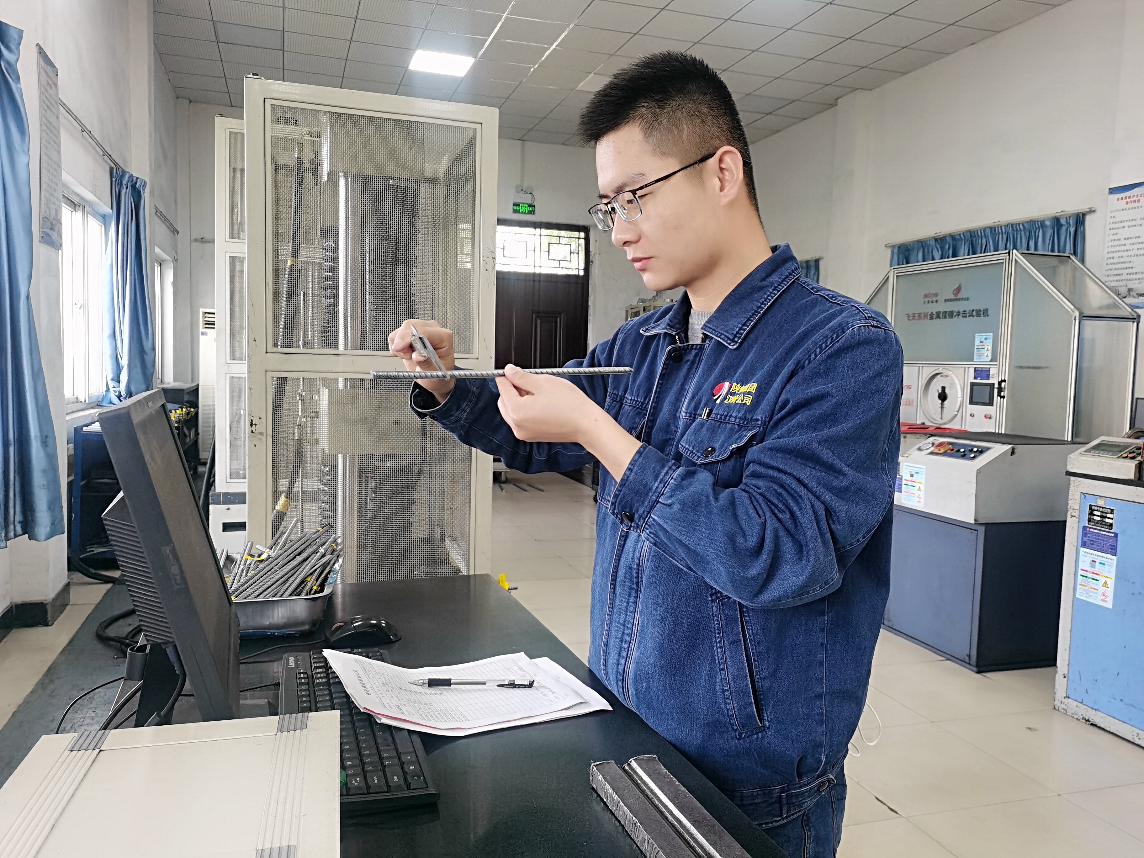 奮進路上秀出“青年力量”