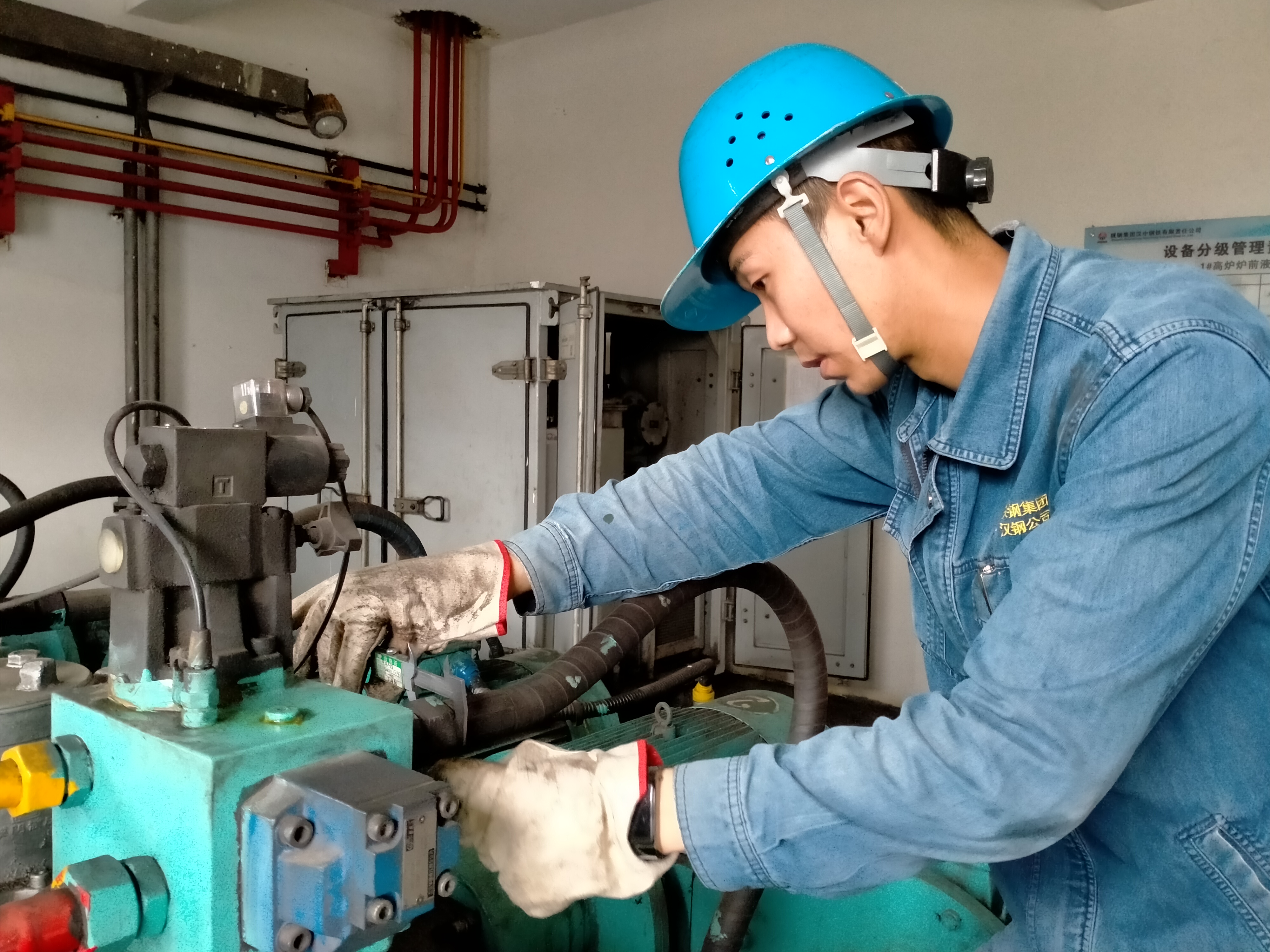 一元、千元、上萬(wàn)元， 每一元都是他對(duì)降本的執(zhí)著