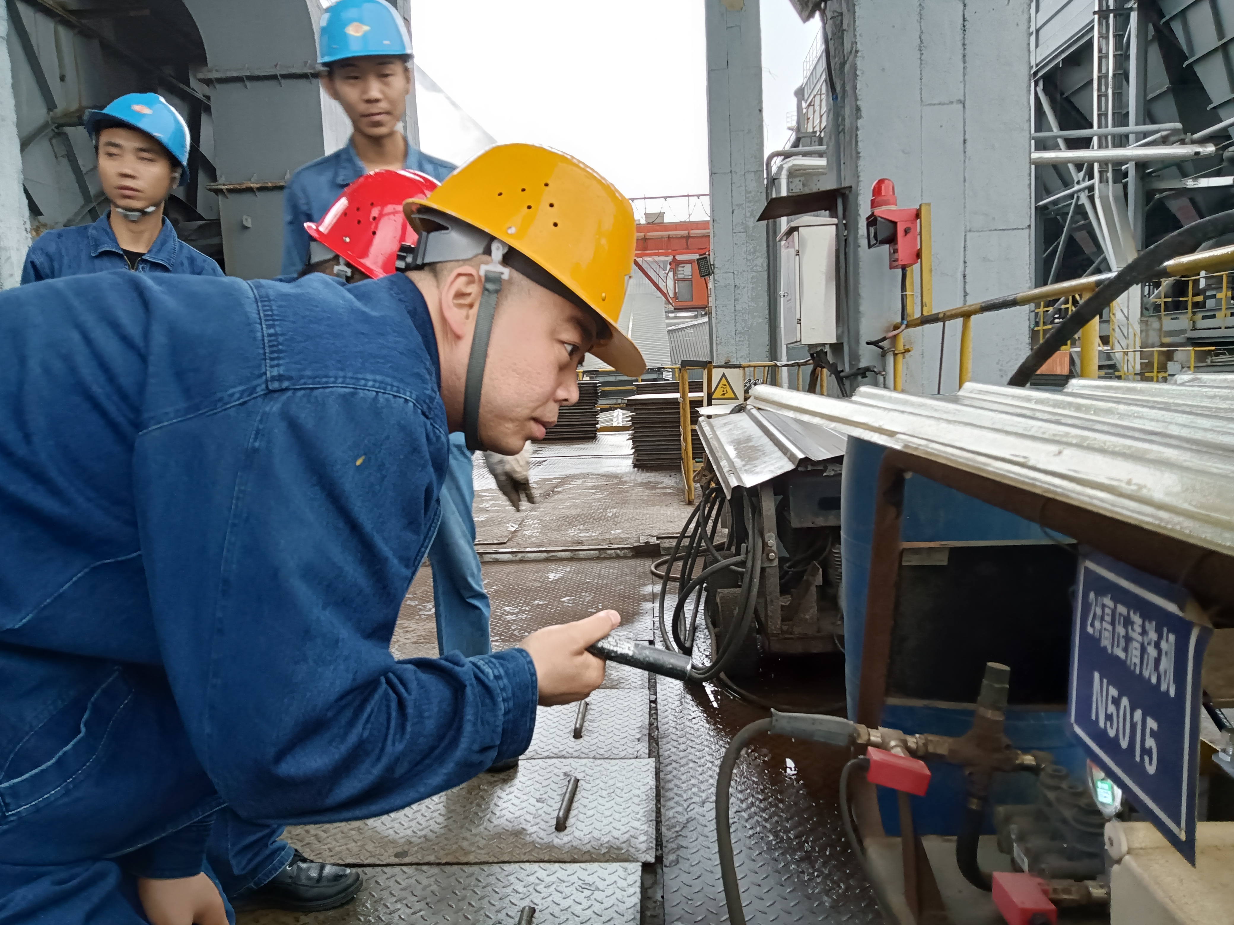 0、100、10000，每個(gè)數(shù)字都是他對安全管理的態(tài)度