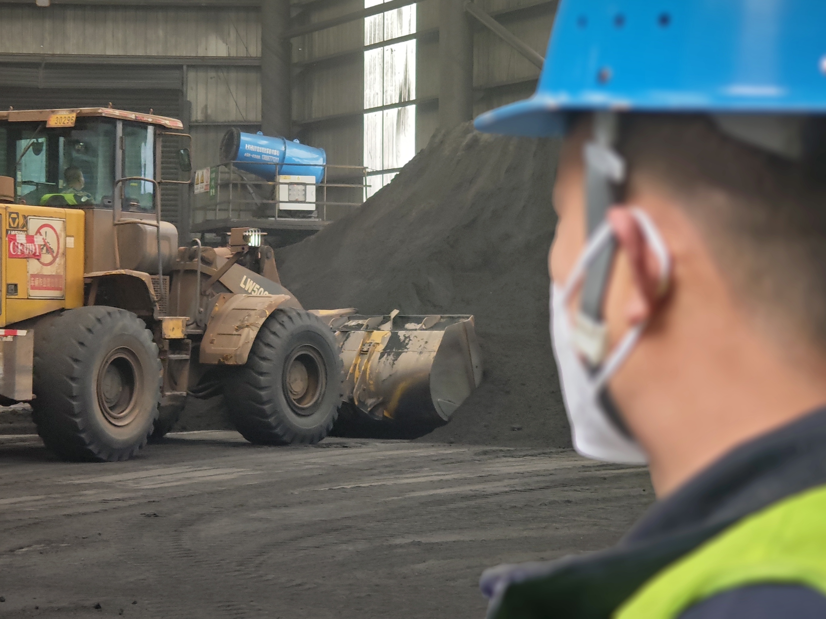 元旦我在崗，守護(hù)生產(chǎn)不停歇