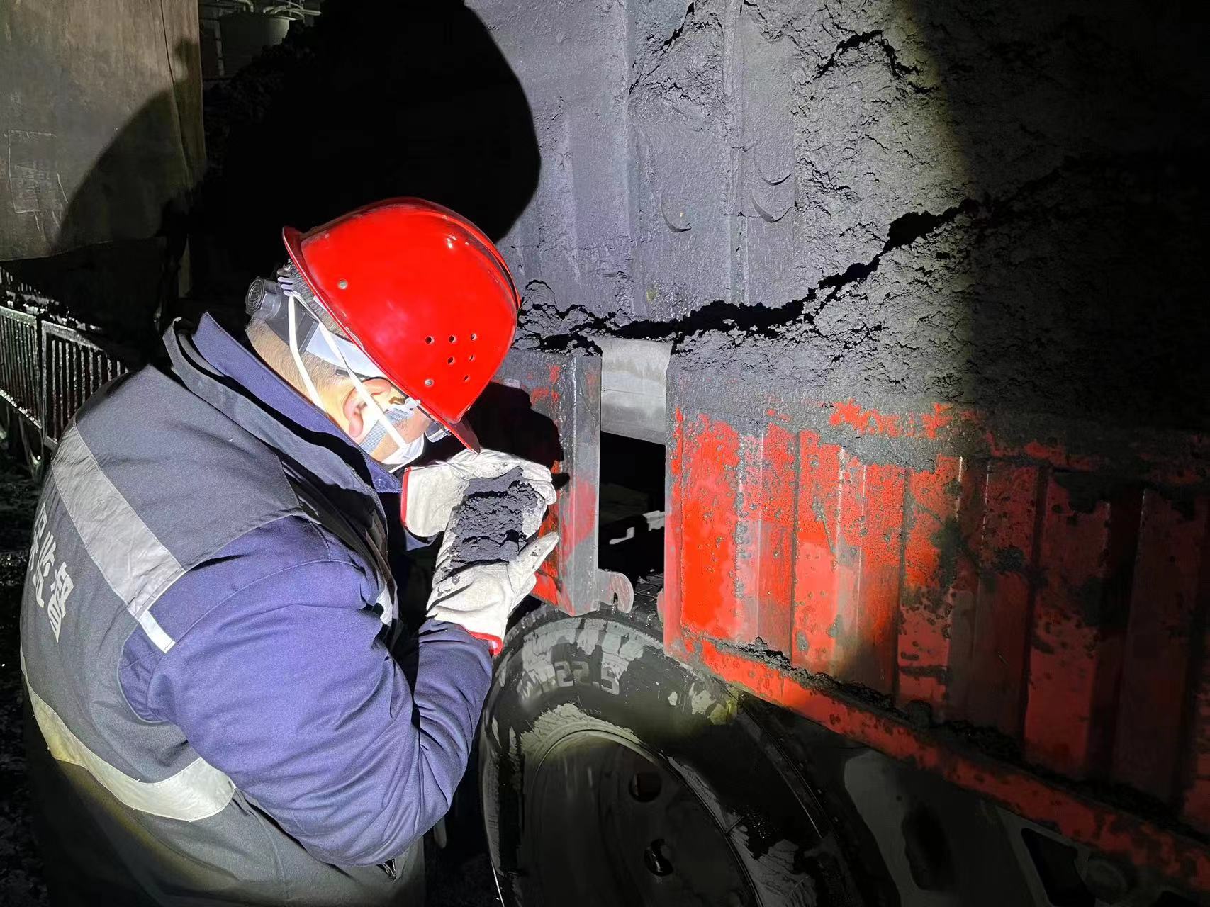 念好“嚴、緊、實”三字訣，扎實開展物料稽查維護公司利益