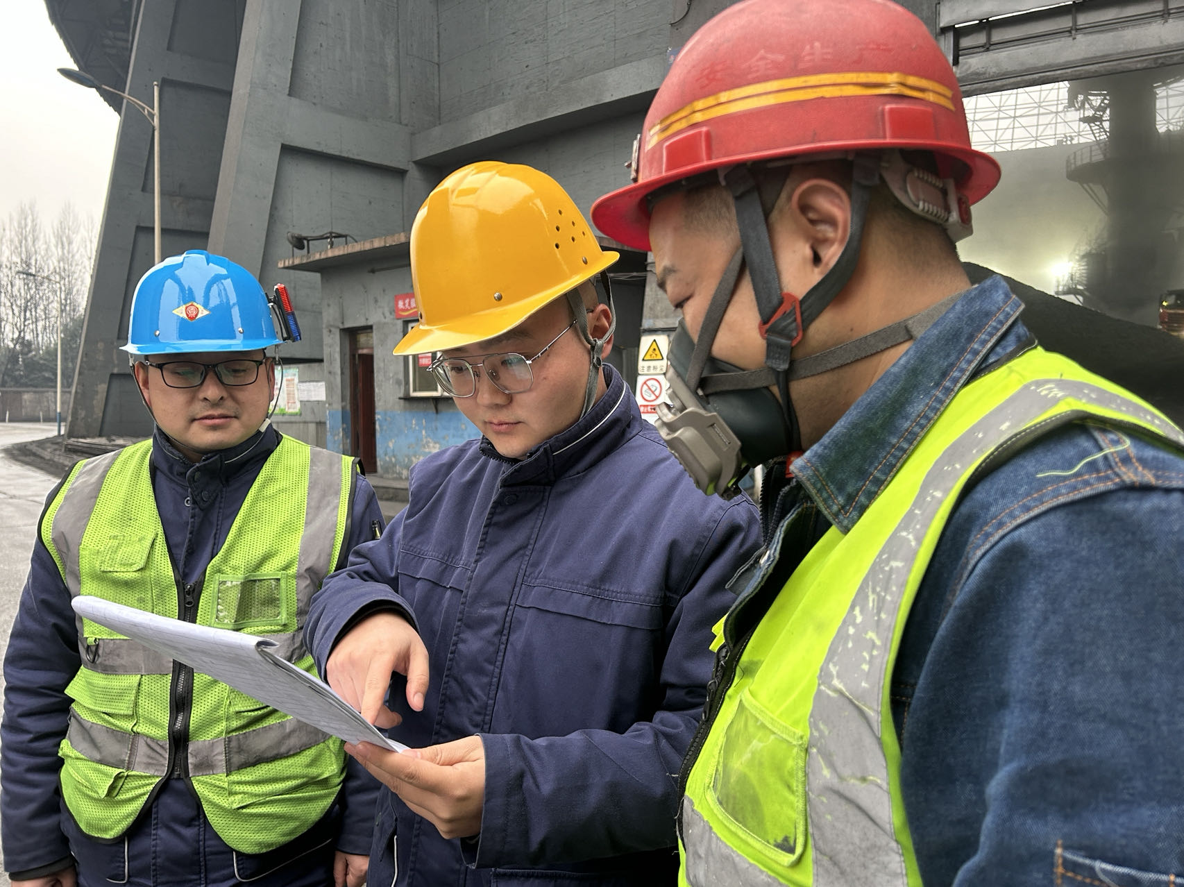 鋼城里的“手”護(hù)者