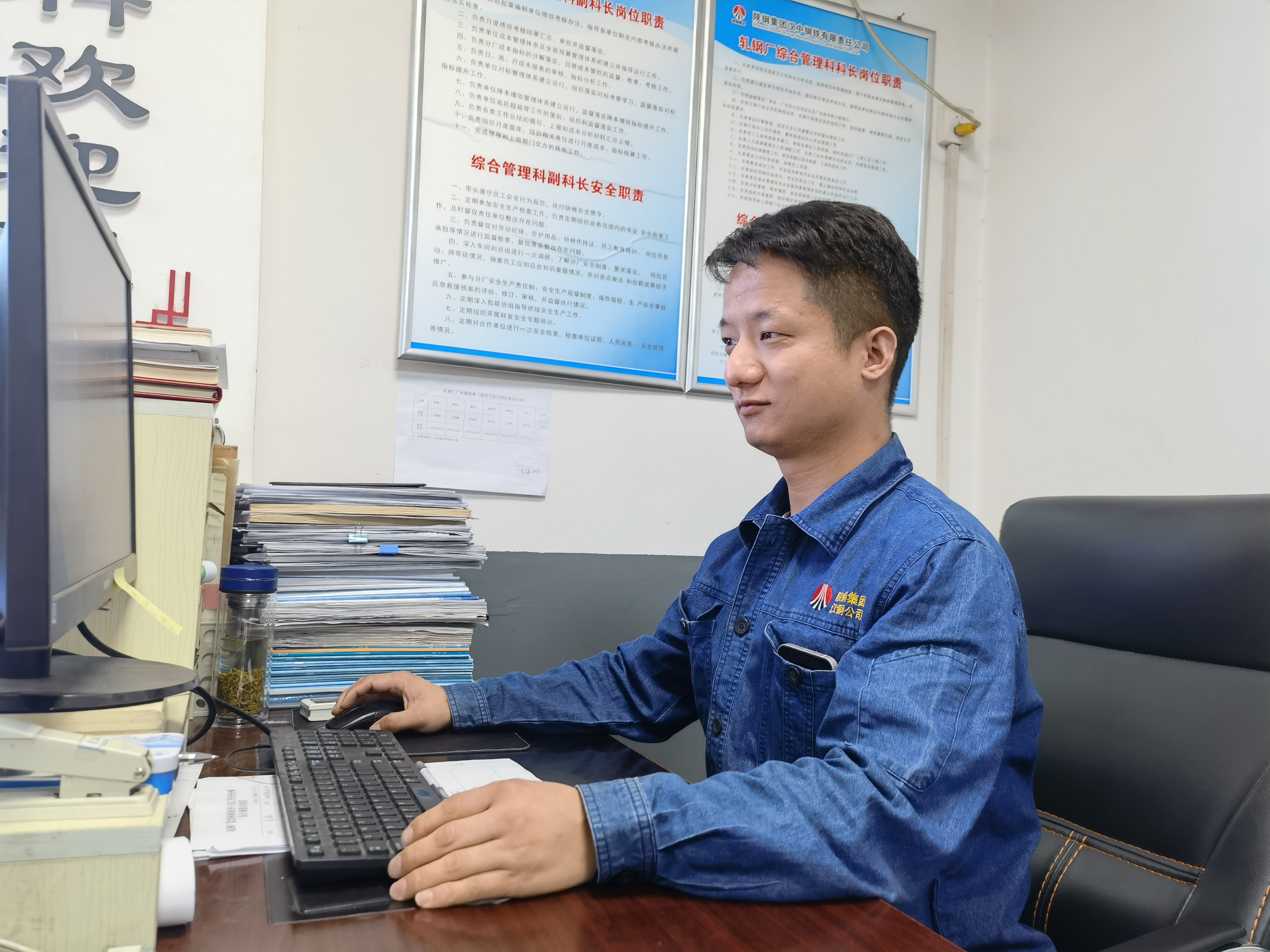 筆耕不輟再前行  做講好基層故事的“有心人”