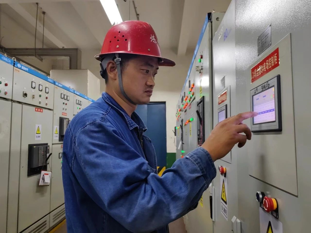 ʹߊ^M(jn) ʹڼ?lin)?dng)ӛ䓼F(tun)2023ȡh(hun)O(sh)O(sh)ʩ֡־(bio)}