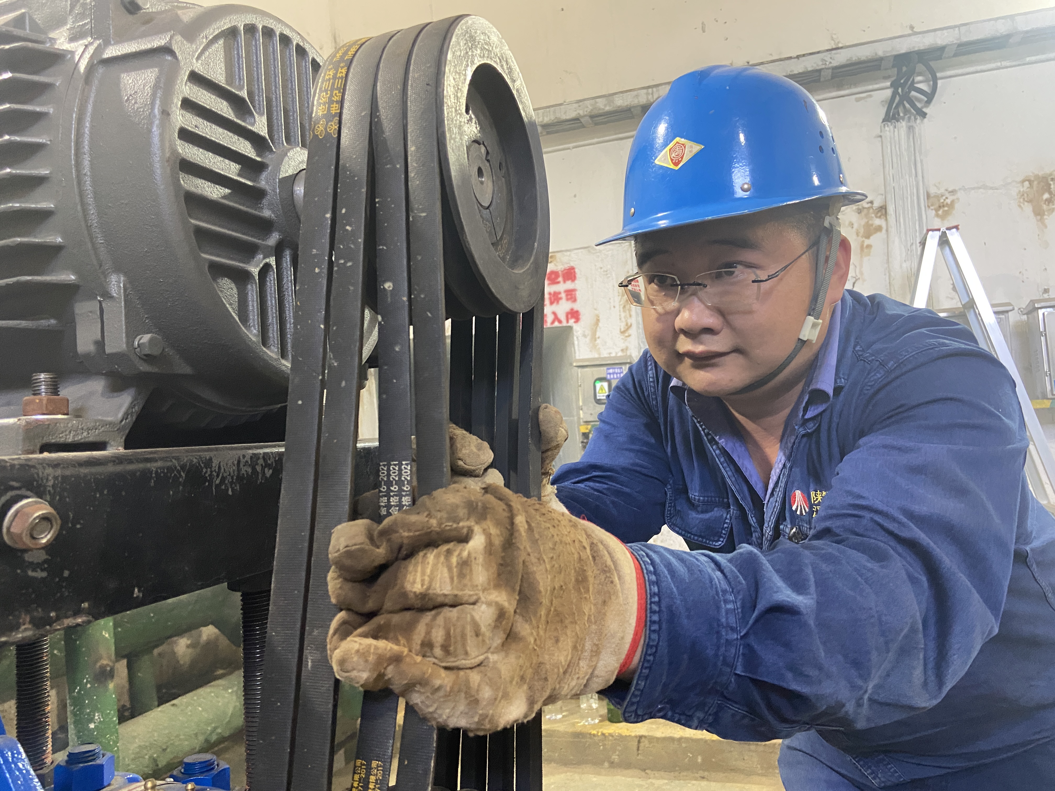 “鋪路搭橋”助力職工成長成才