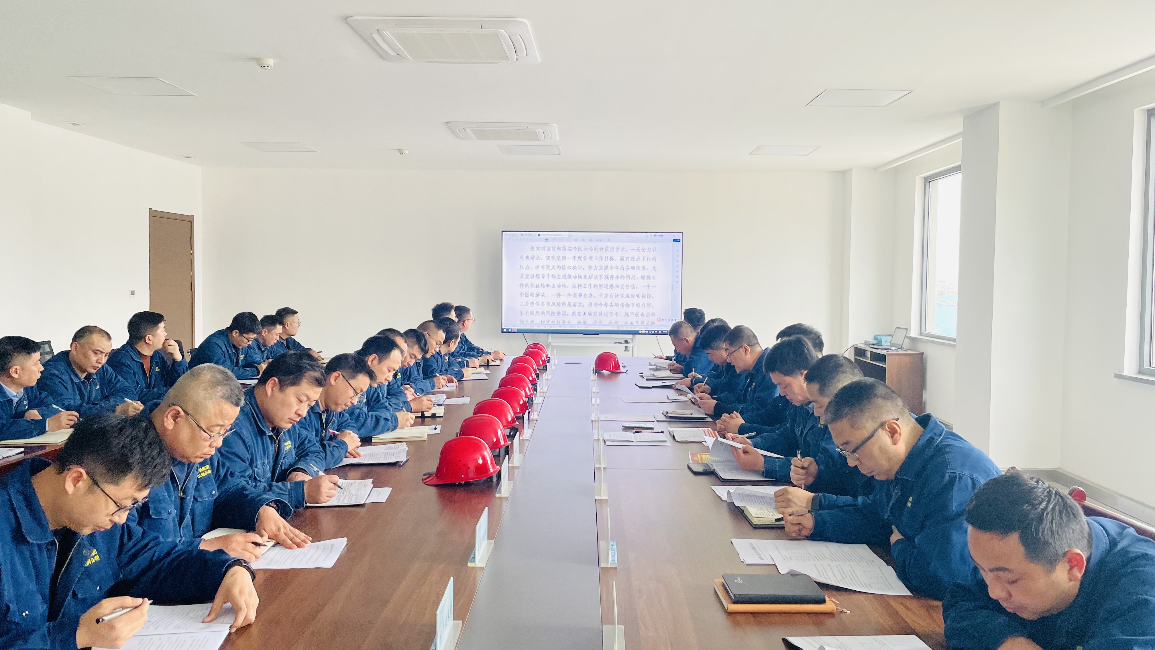 “以學促干”推動黨紀學習教育見行見效