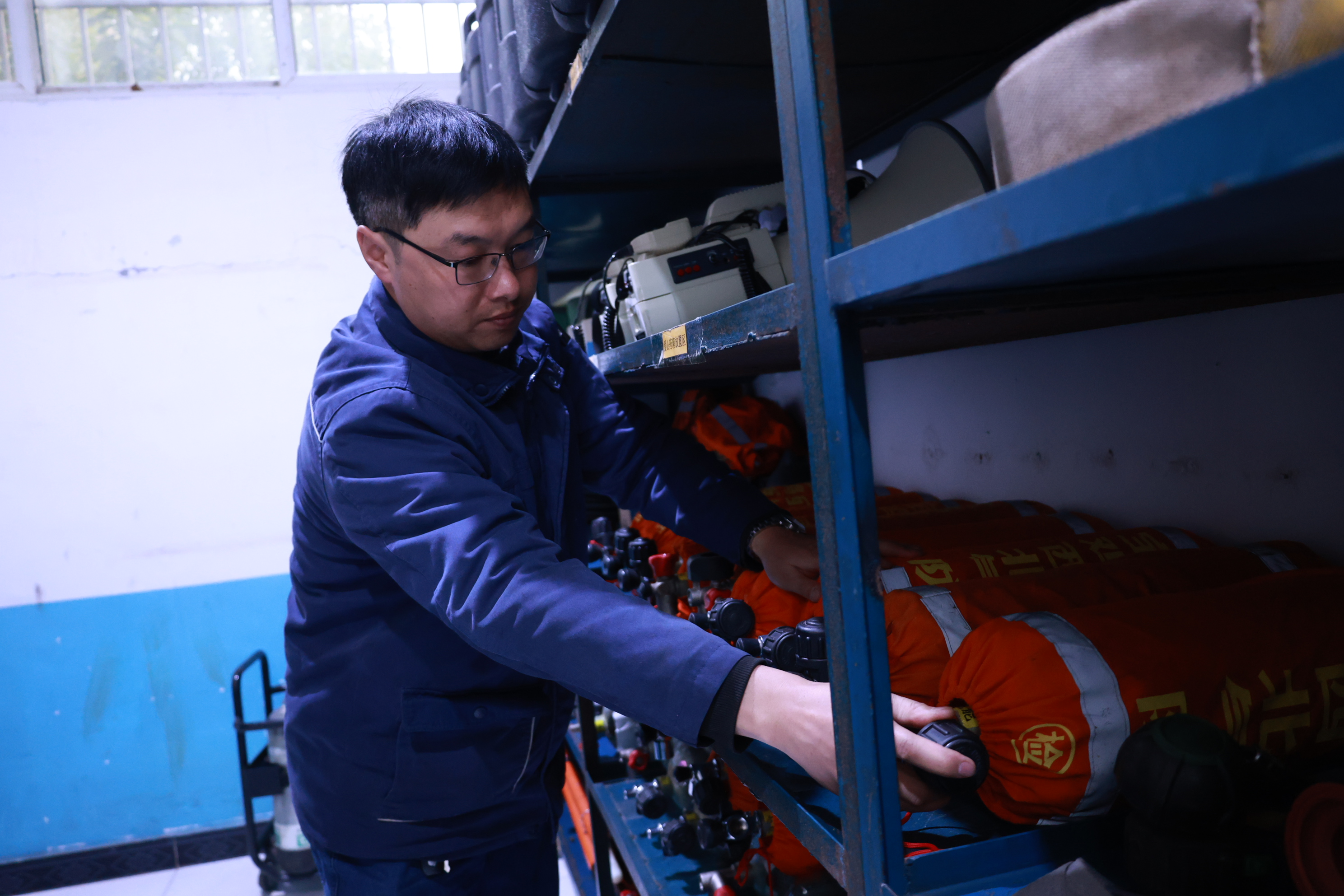 有一種過(guò)年叫“堅(jiān)守”