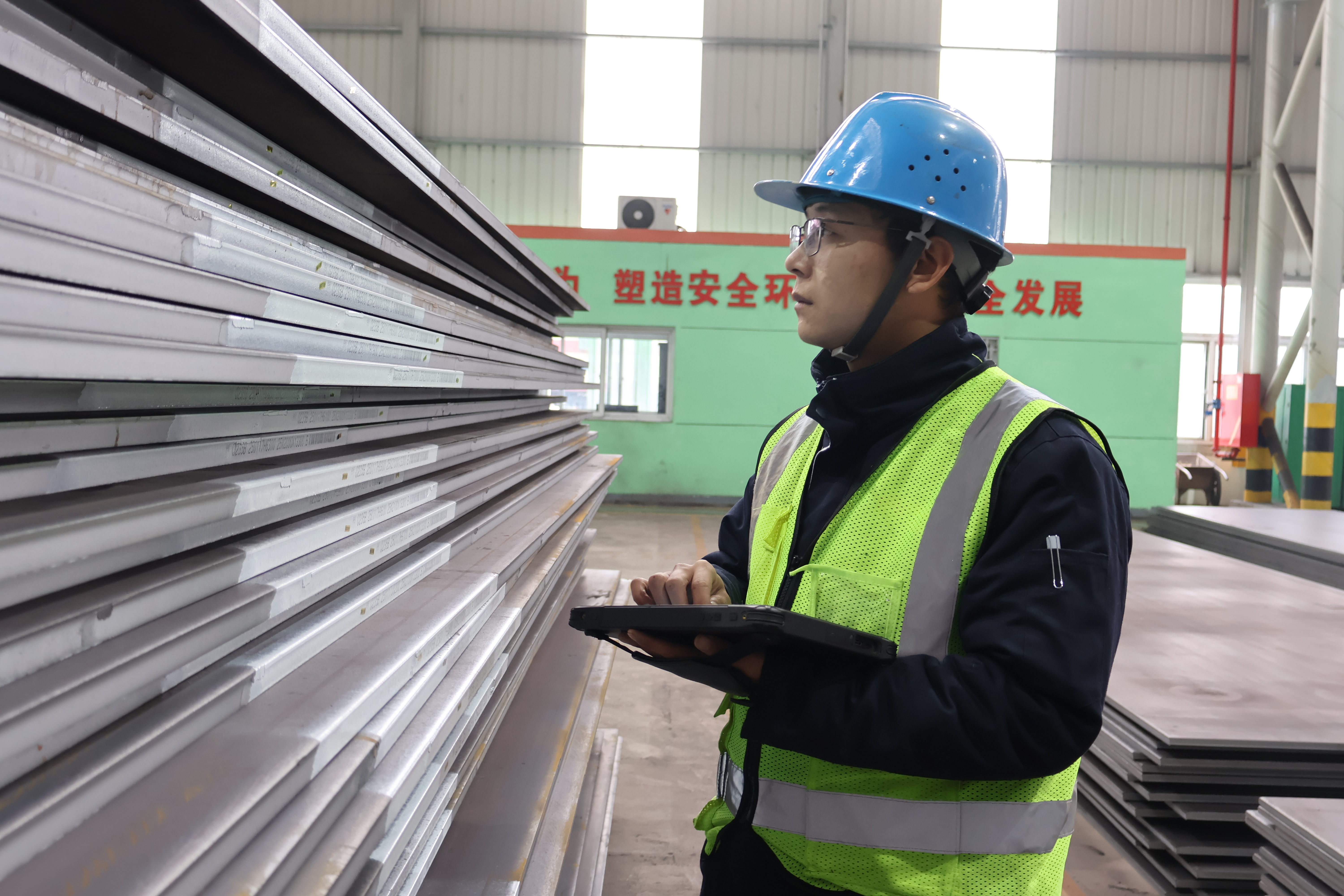 微光匯聚  他們是平凡崗位中的不凡力量