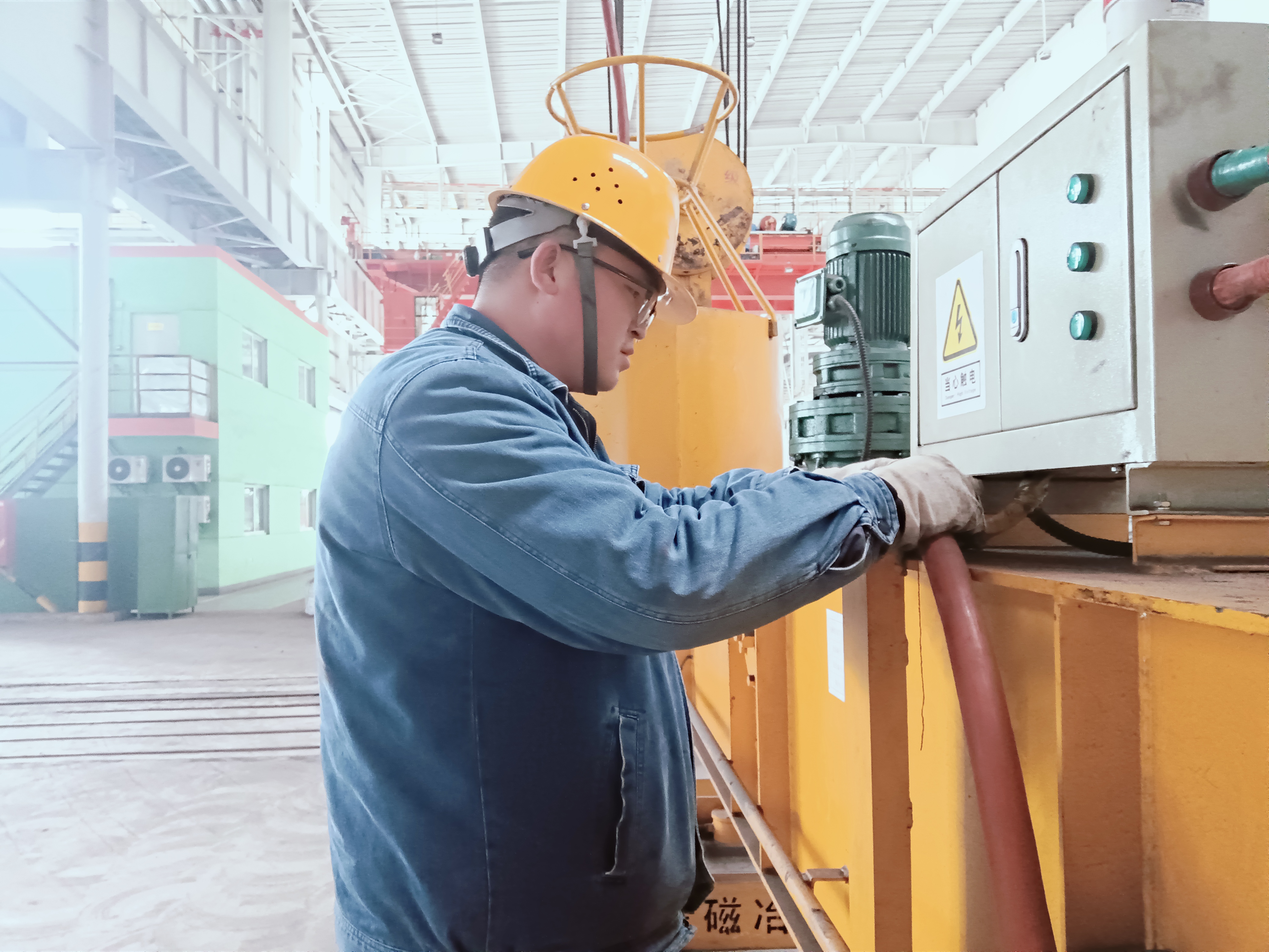 他們 是奮斗在生產(chǎn)一線的“小戰(zhàn)隊(duì)”