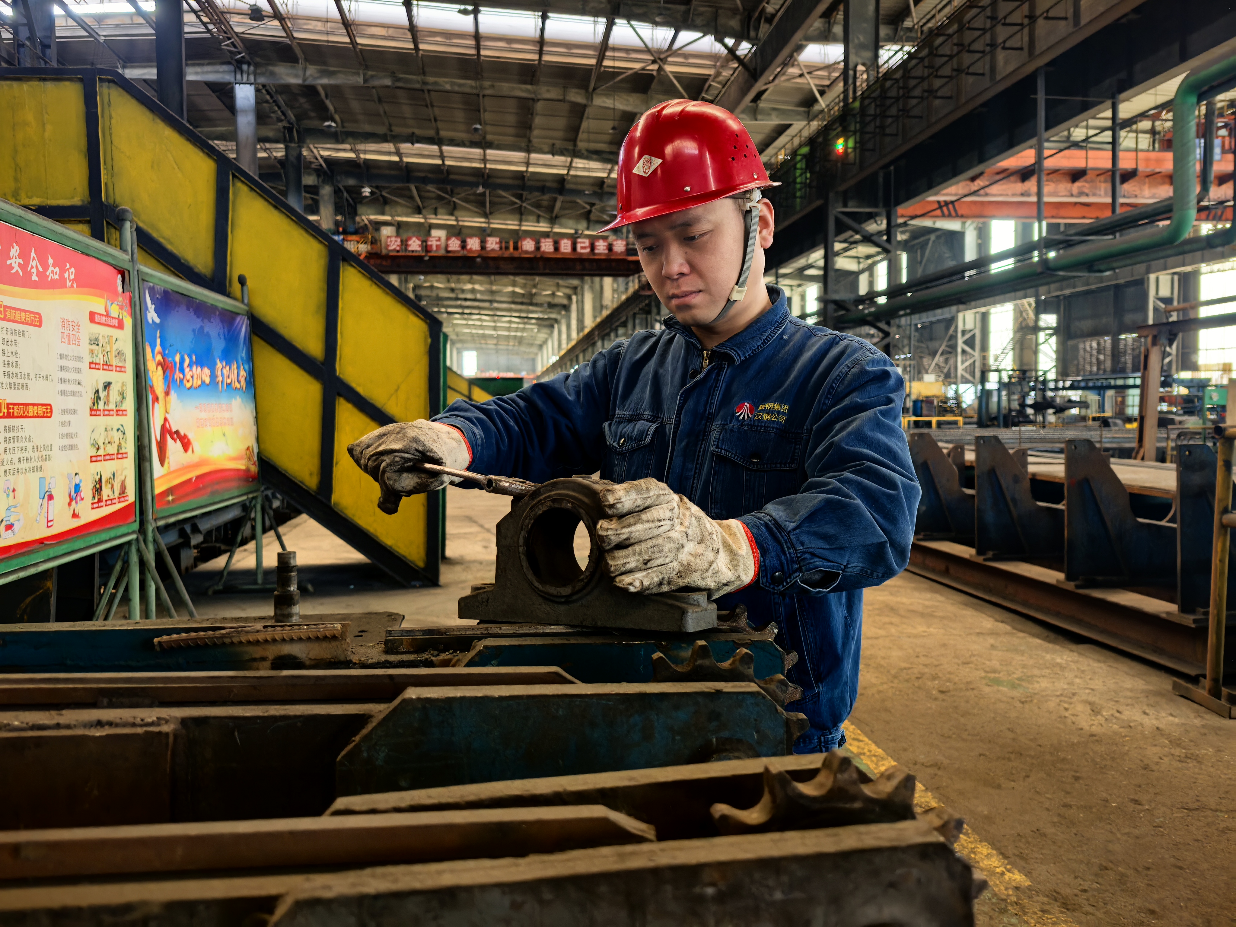 彭兵：十年磨一劍 勇當(dāng)多面手