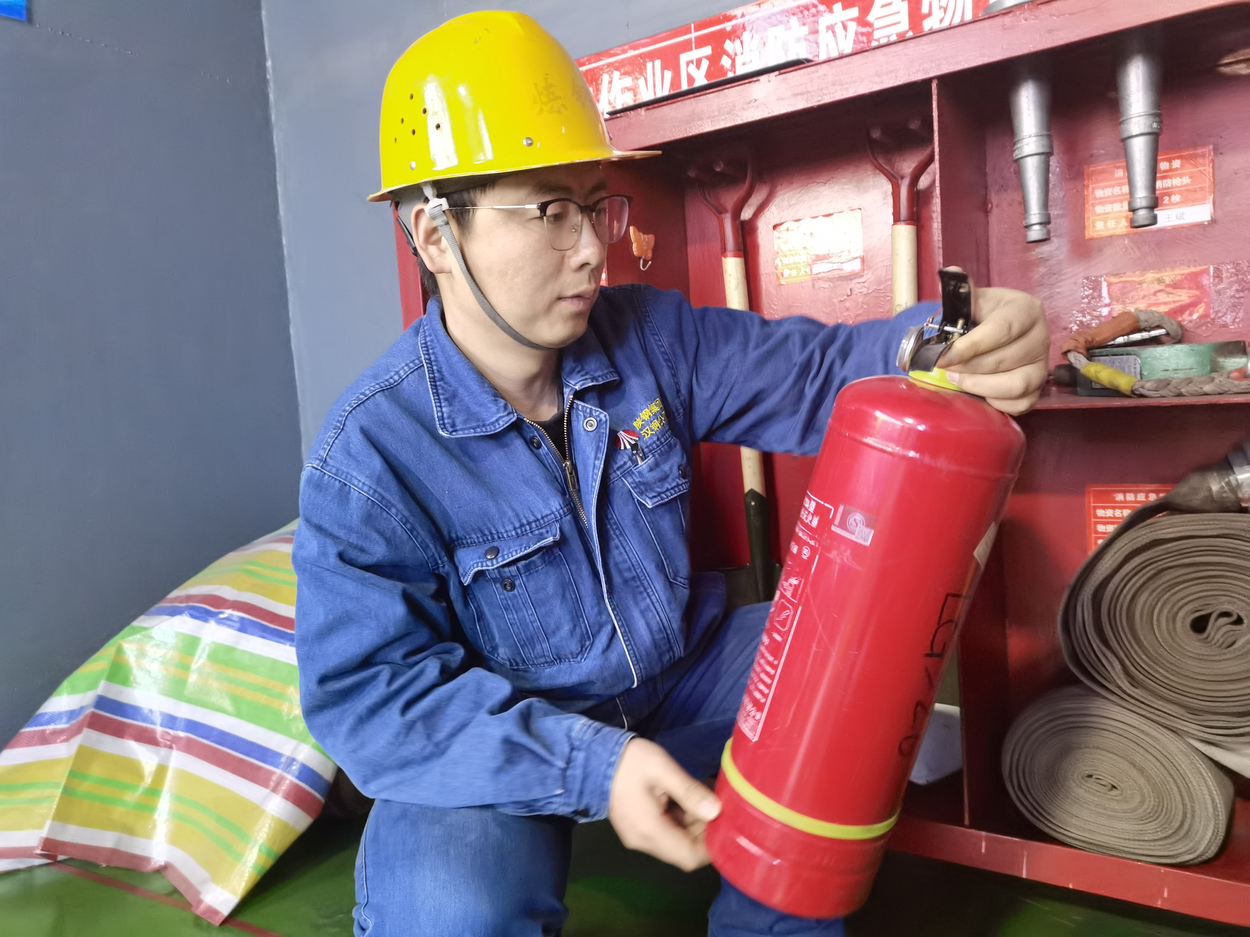 從“追光”到“發(fā)光”的青春史