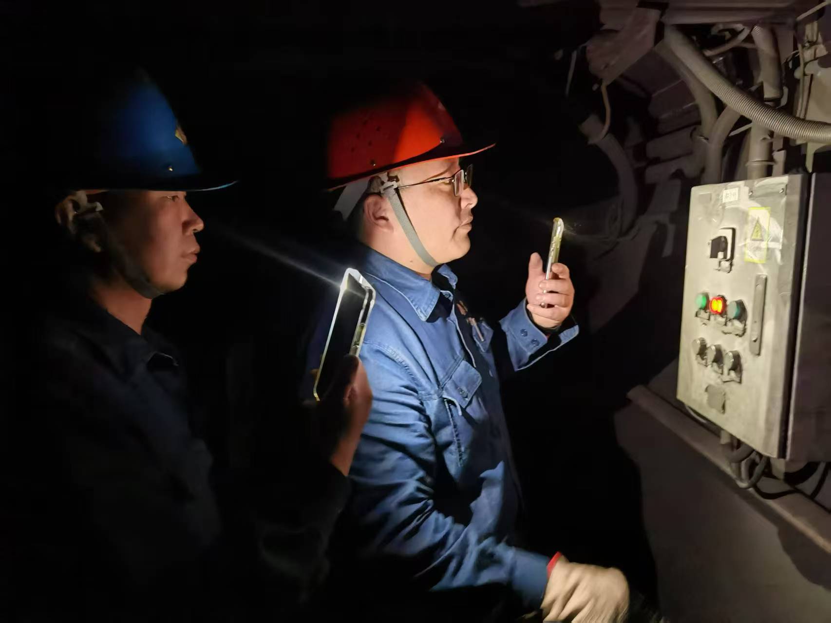 肖玉慶：深耕設備革新的匠心勞模