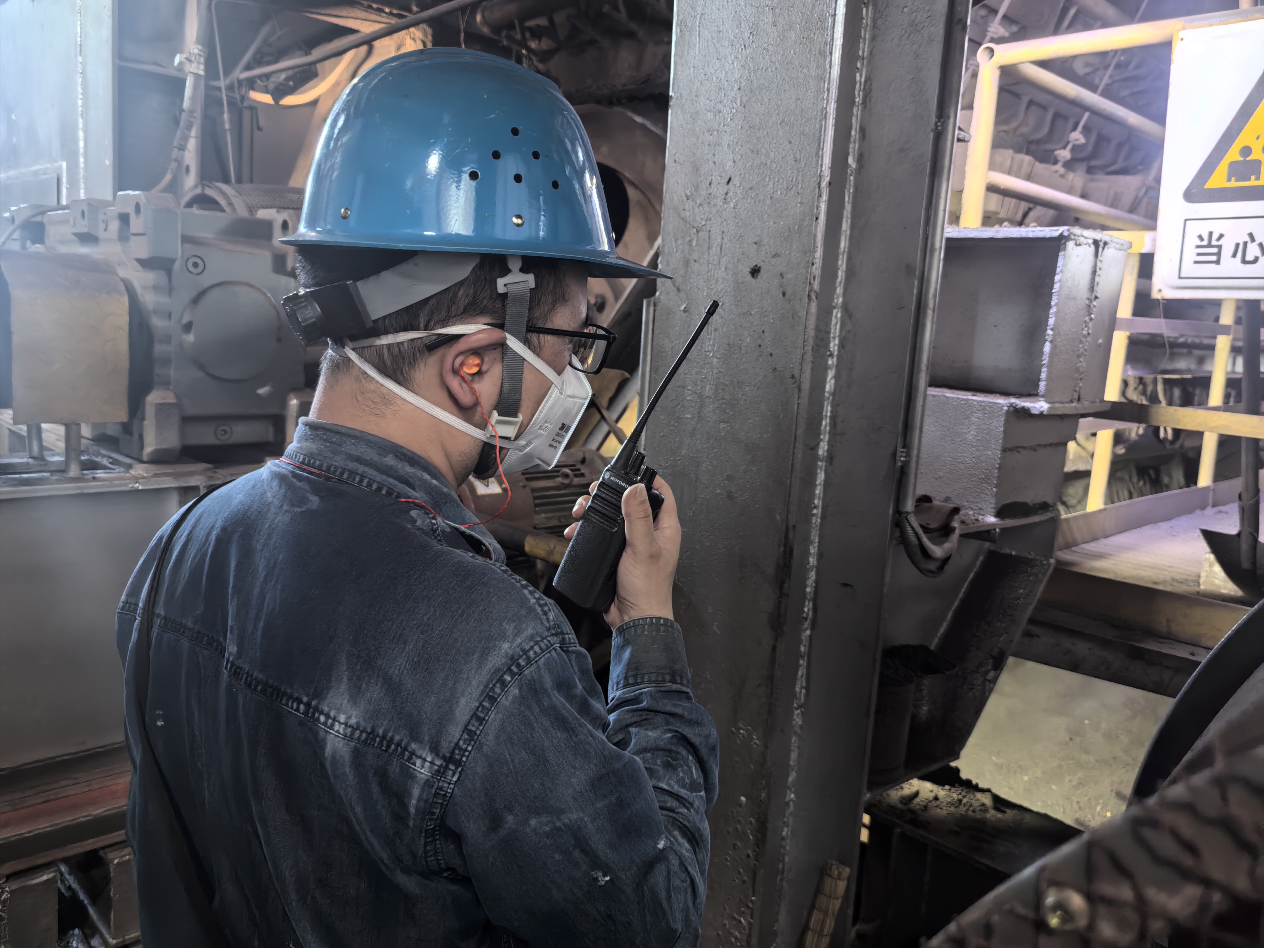 “蒸”戰(zhàn)酷暑高溫，“汗”守生產(chǎn)防線