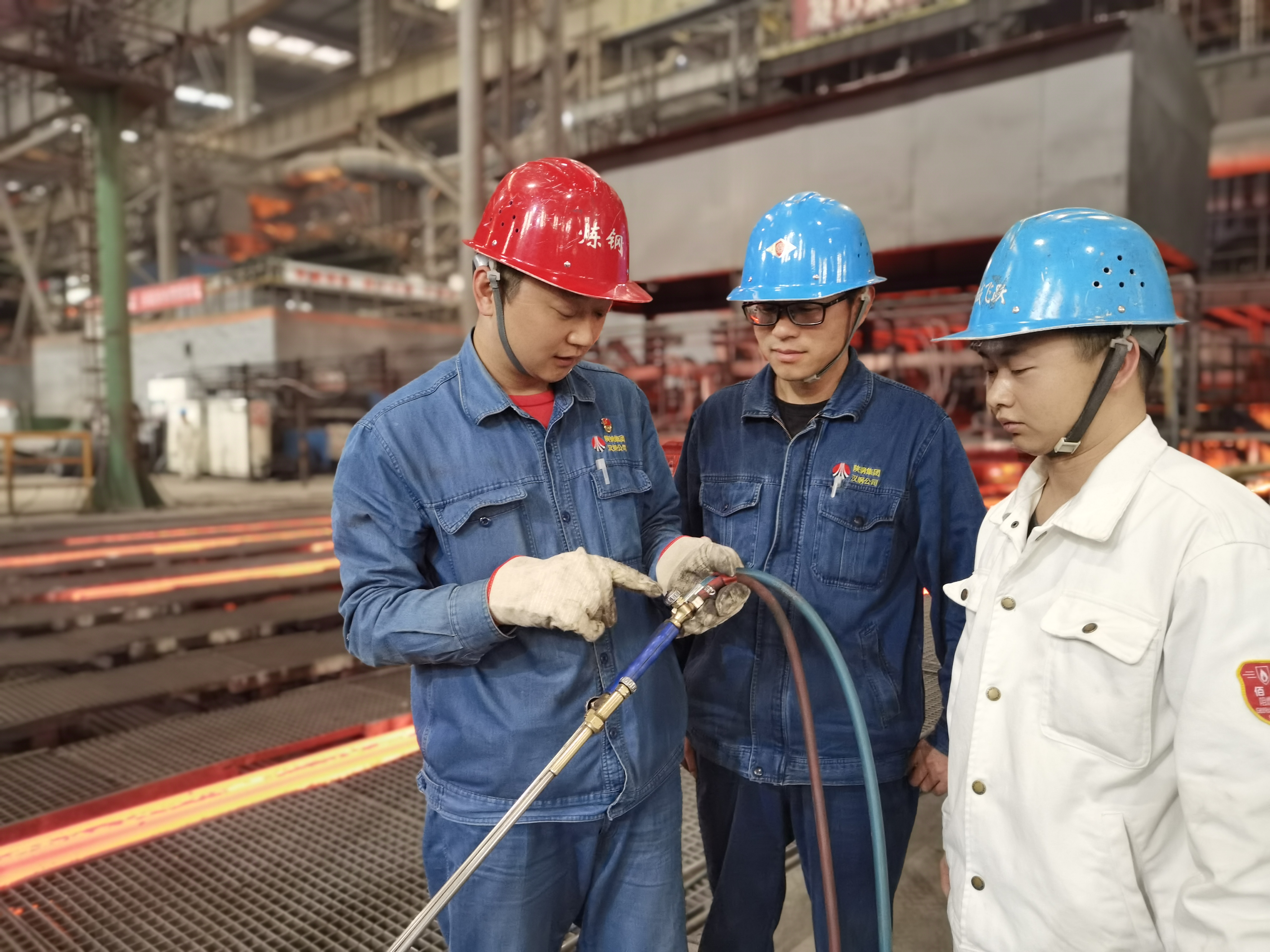 黨建聚力強基礎，創(chuàng)新攻關(guān)促發(fā)展