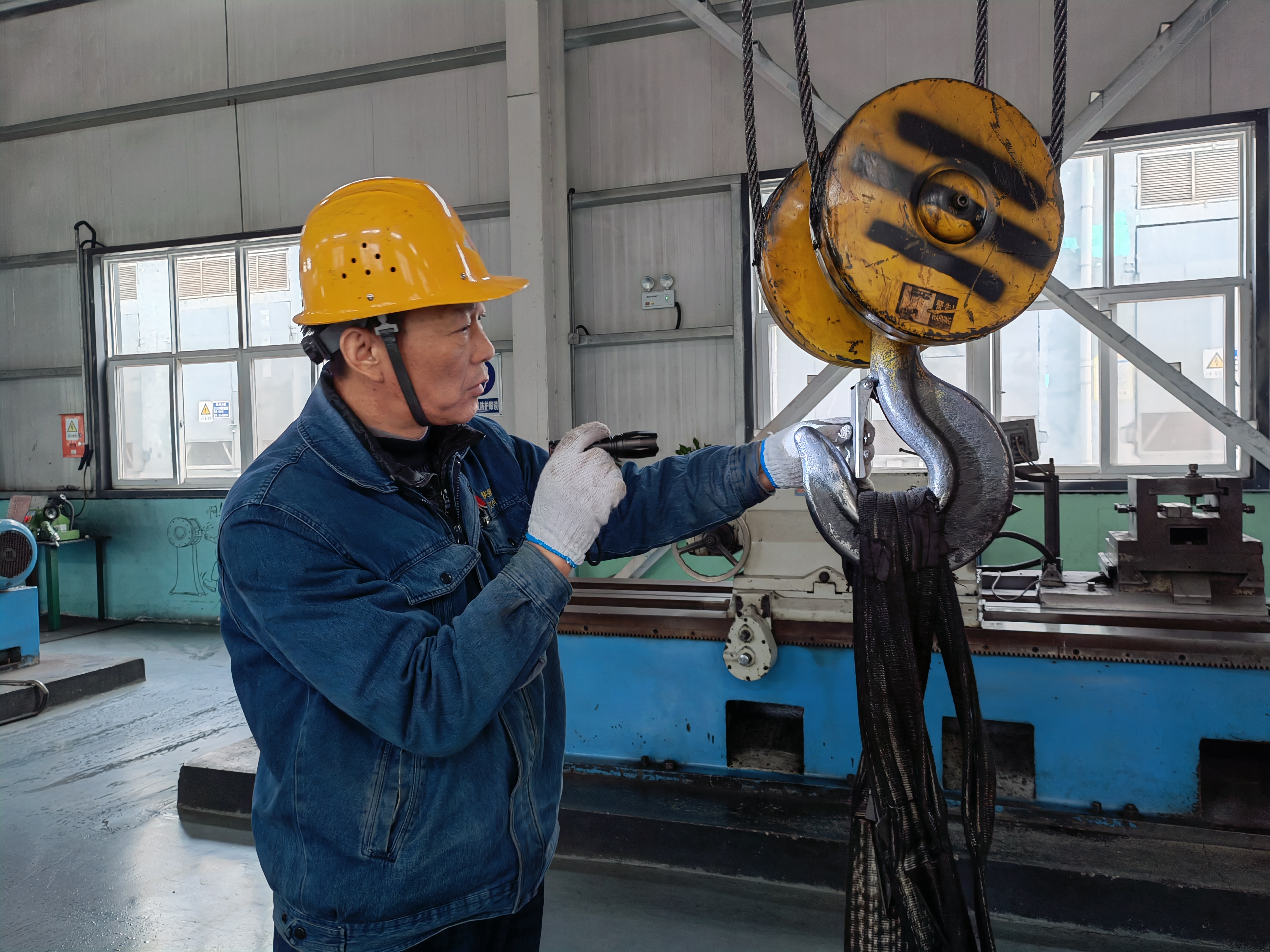 節(jié)日“不打烊”  置頂安全不放松