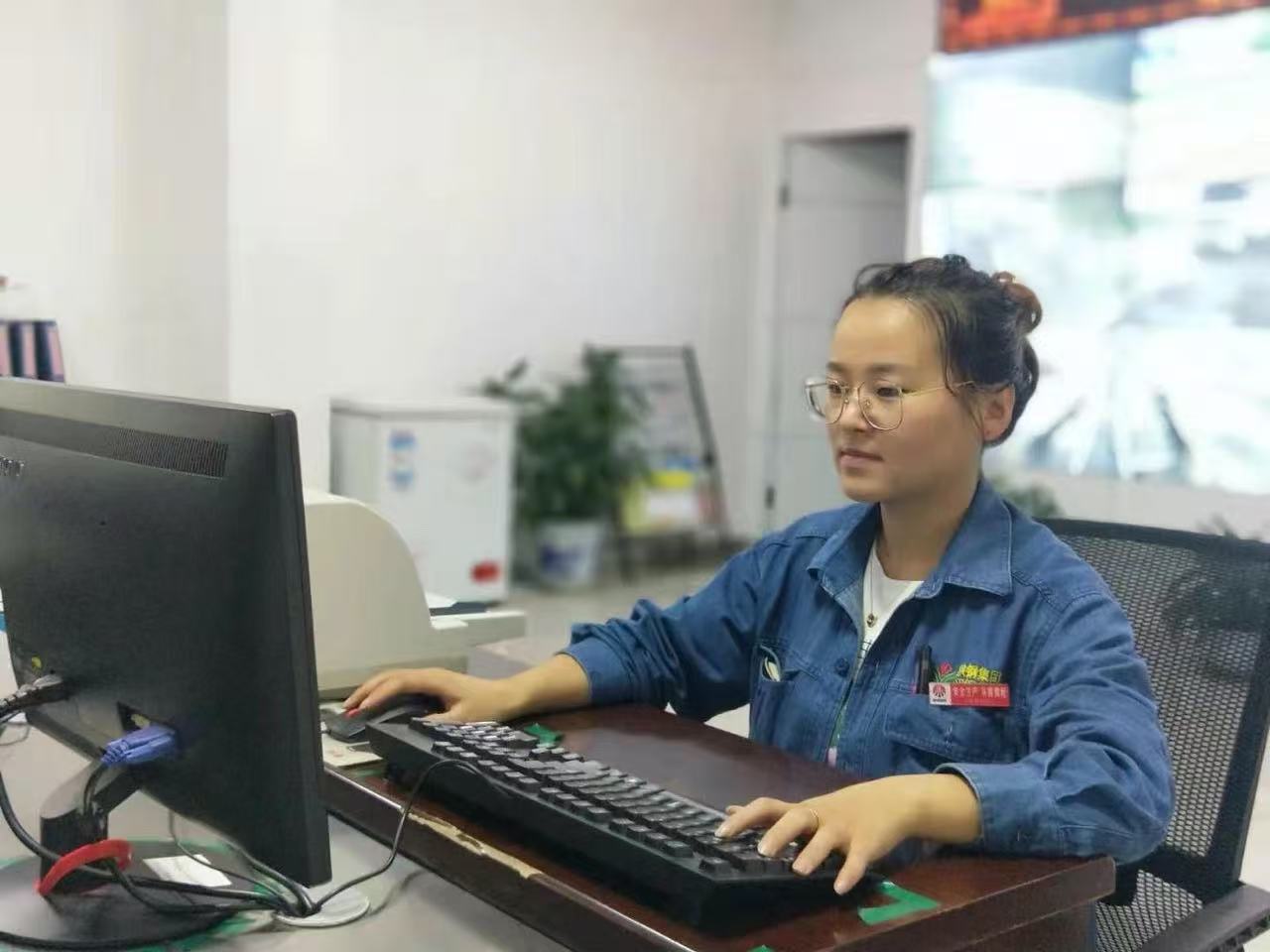 國慶探訪：檢斤工序的“巾幗別樣美”