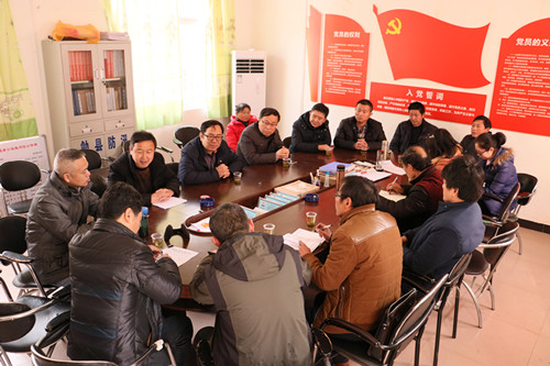 武軍強(qiáng)一行深入扶貧幫扶點(diǎn)慰問(wèn)