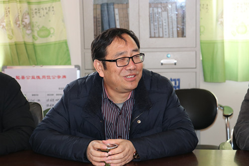 武軍強(qiáng)一行深入扶貧幫扶點(diǎn)慰問(wèn)