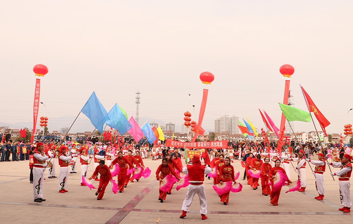 鑼鼓秧歌鬧元宵 ——漢鋼公司舉行“活力漢鋼·喜鬧元宵”系列活動(dòng)