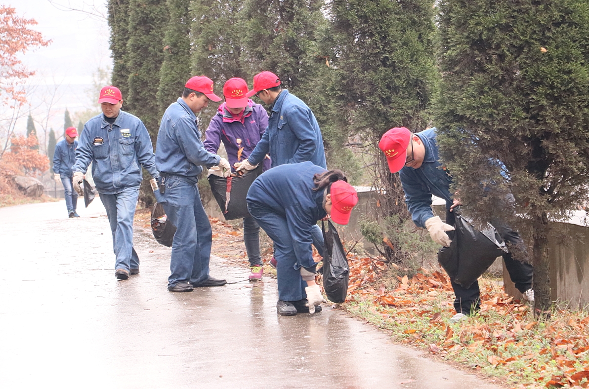 【團(tuán)青動(dòng)態(tài)】定軍山上文明使者樹(shù)新風(fēng)