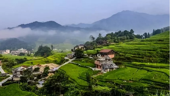 【改革開放40周年優(yōu)秀征文】故鄉(xiāng)的變遷