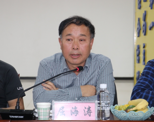 【公司新聞】公司召開“喜迎雙節(jié) 共建鋼城”新招錄大學(xué)生座談會