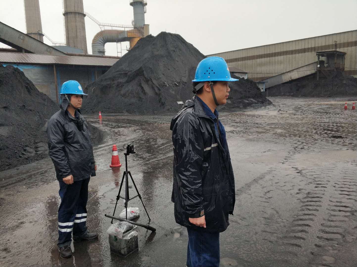 【鋼城文苑】雨中曲