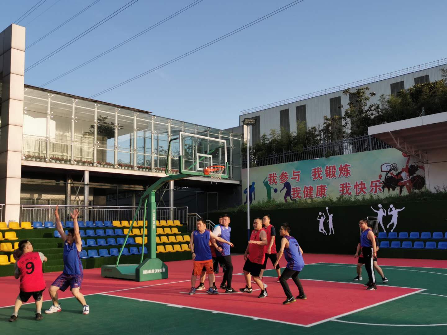 【基層動態(tài)】軋鋼廠“紅五月”籃球友誼賽火熱開戰(zhàn)